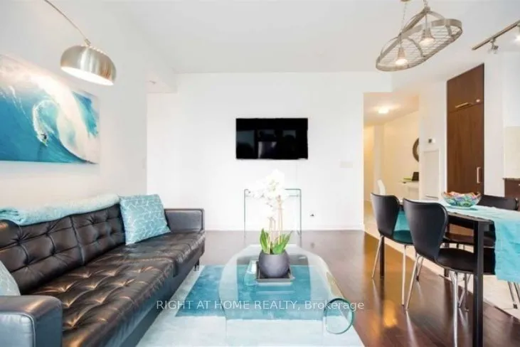 14 York Street, #708