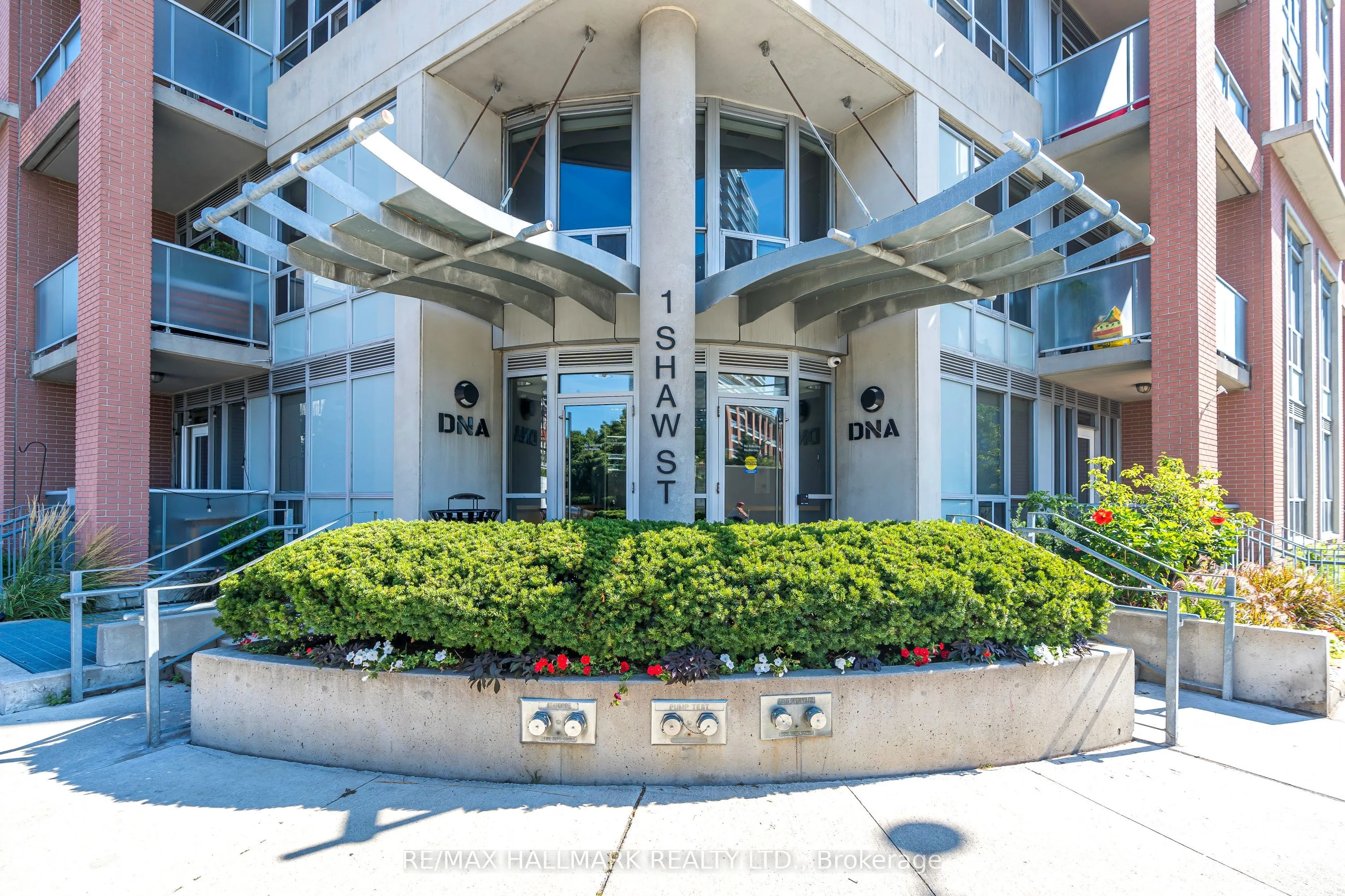 1 Shaw Street, #308
