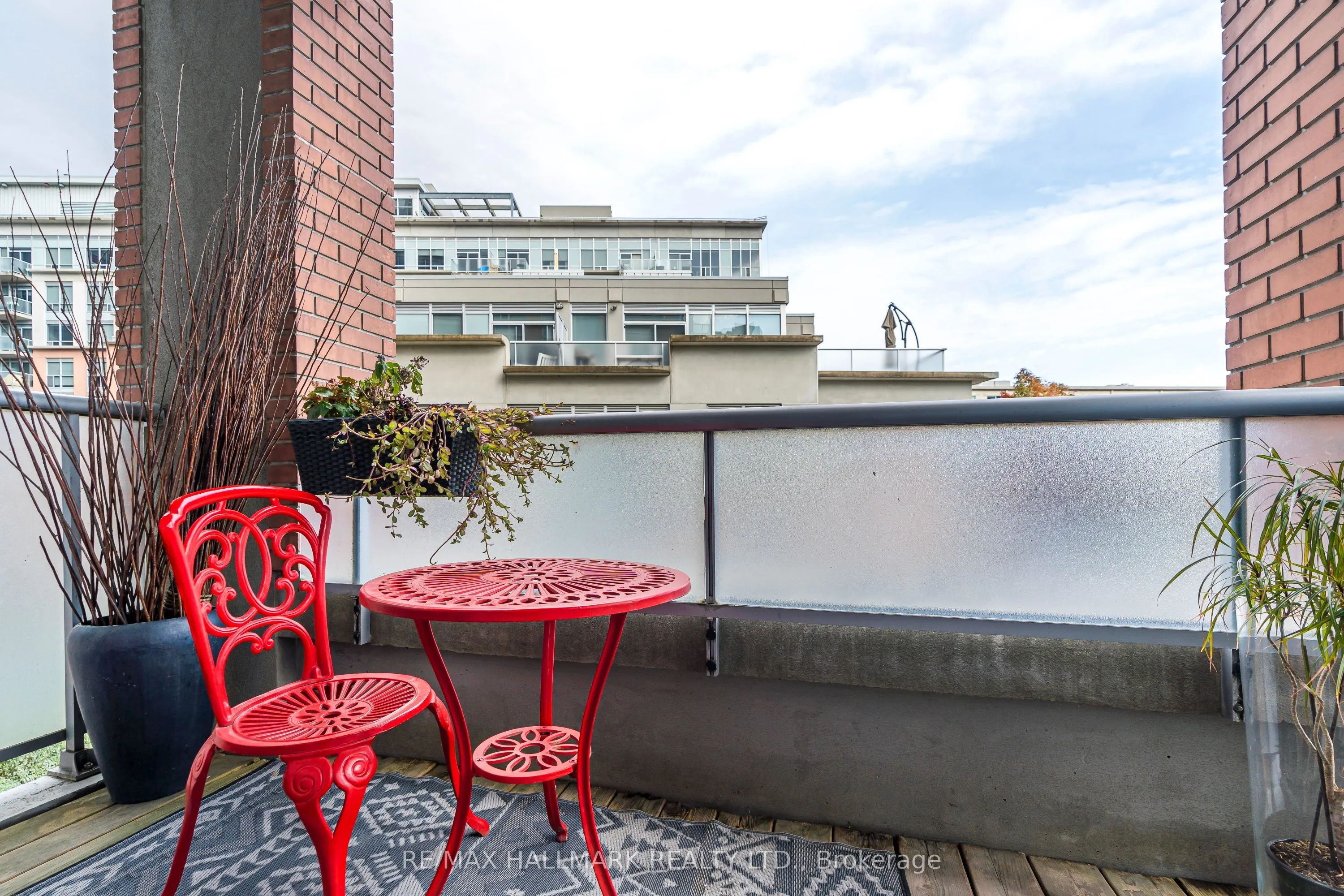 1 Shaw Street, #308