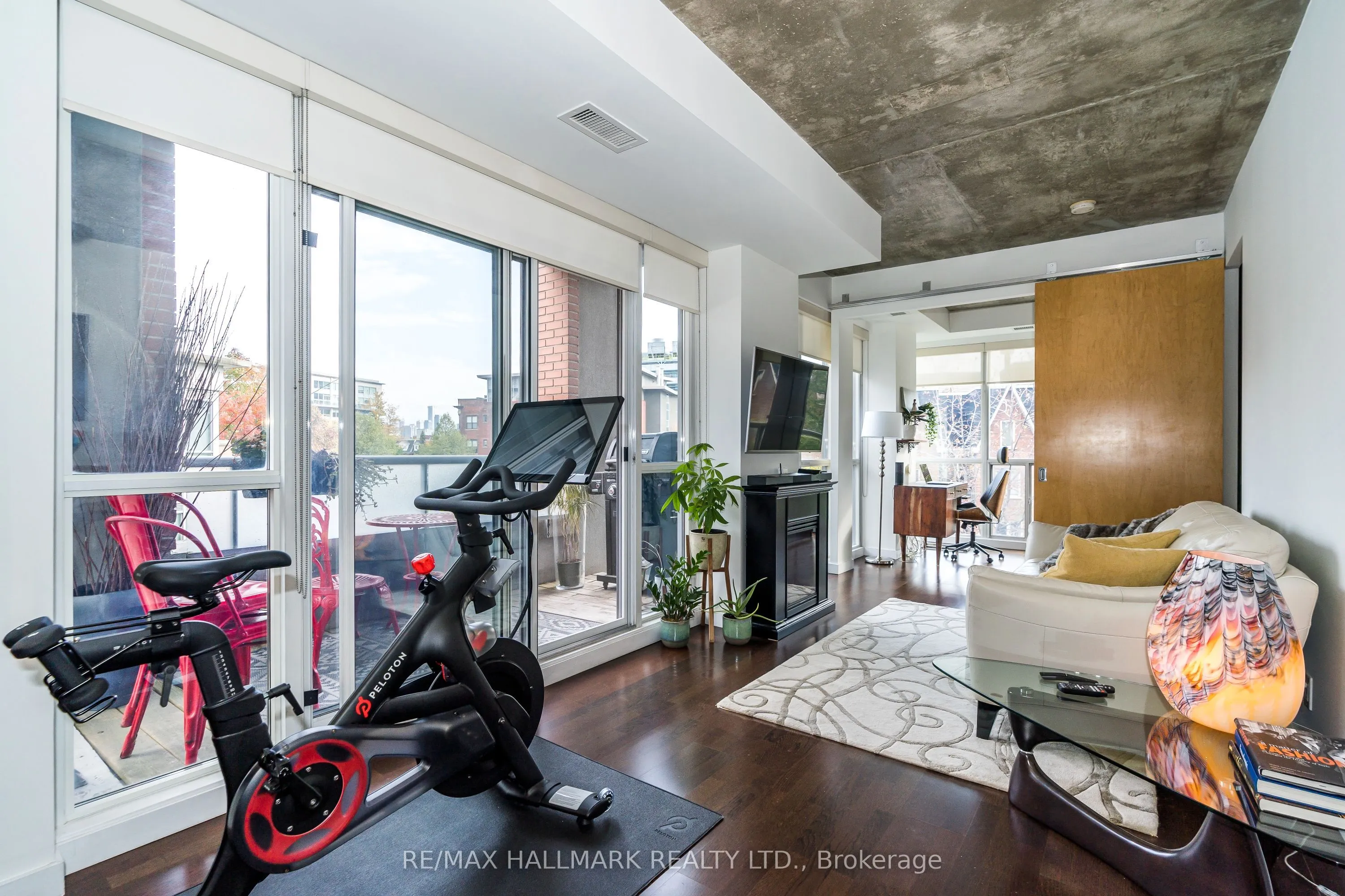 1 Shaw Street, #308