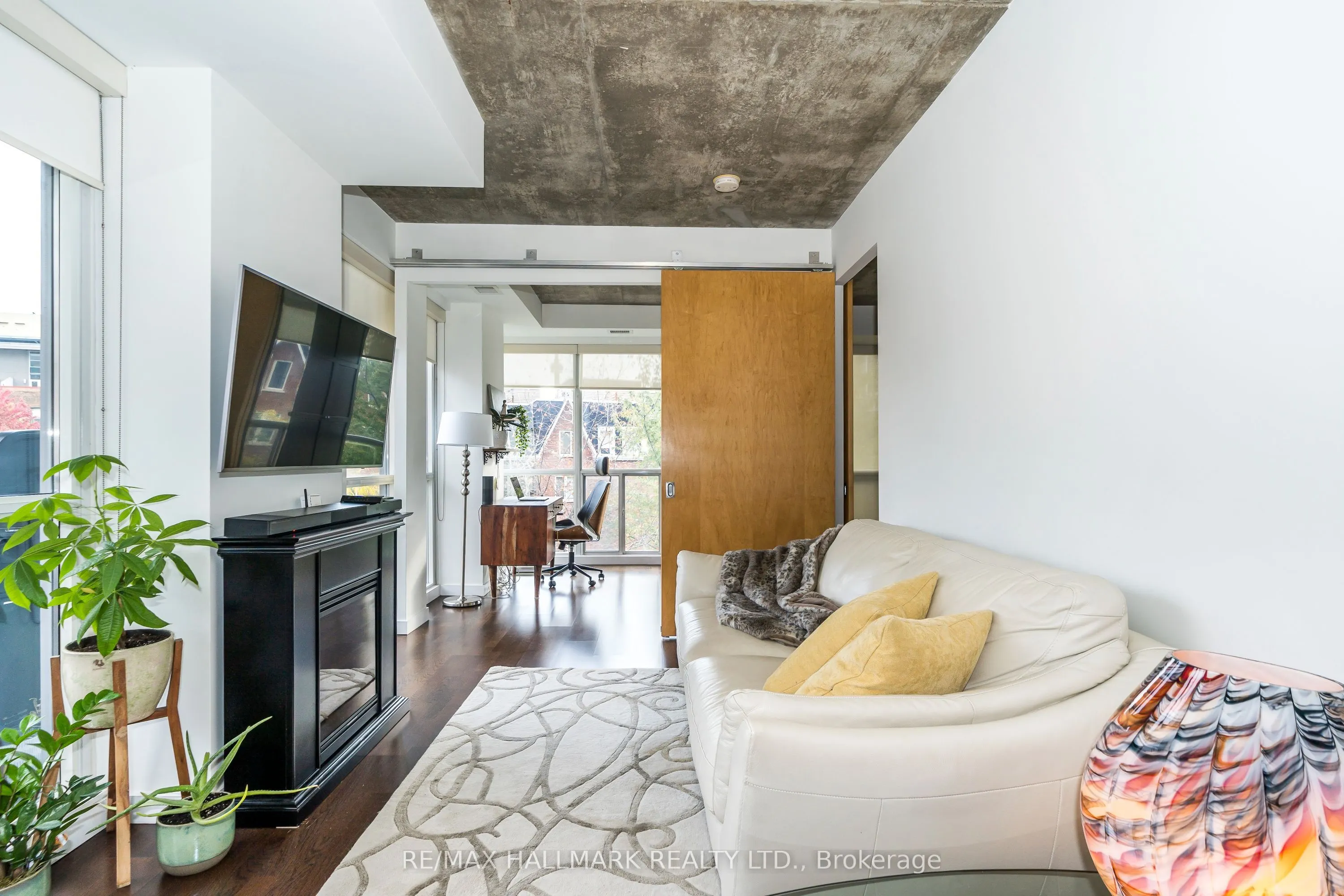 1 Shaw Street, #308