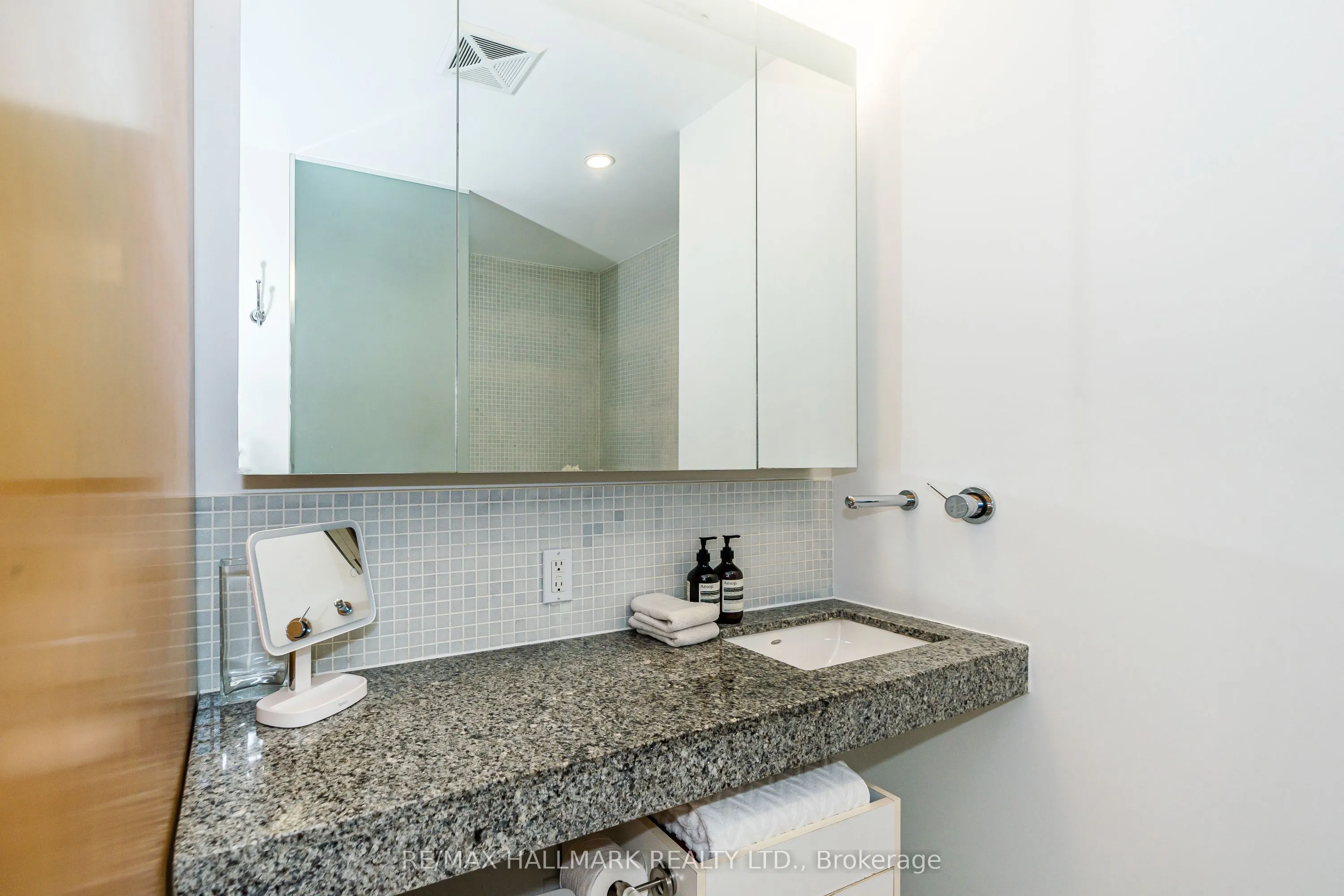 1 Shaw Street, #308