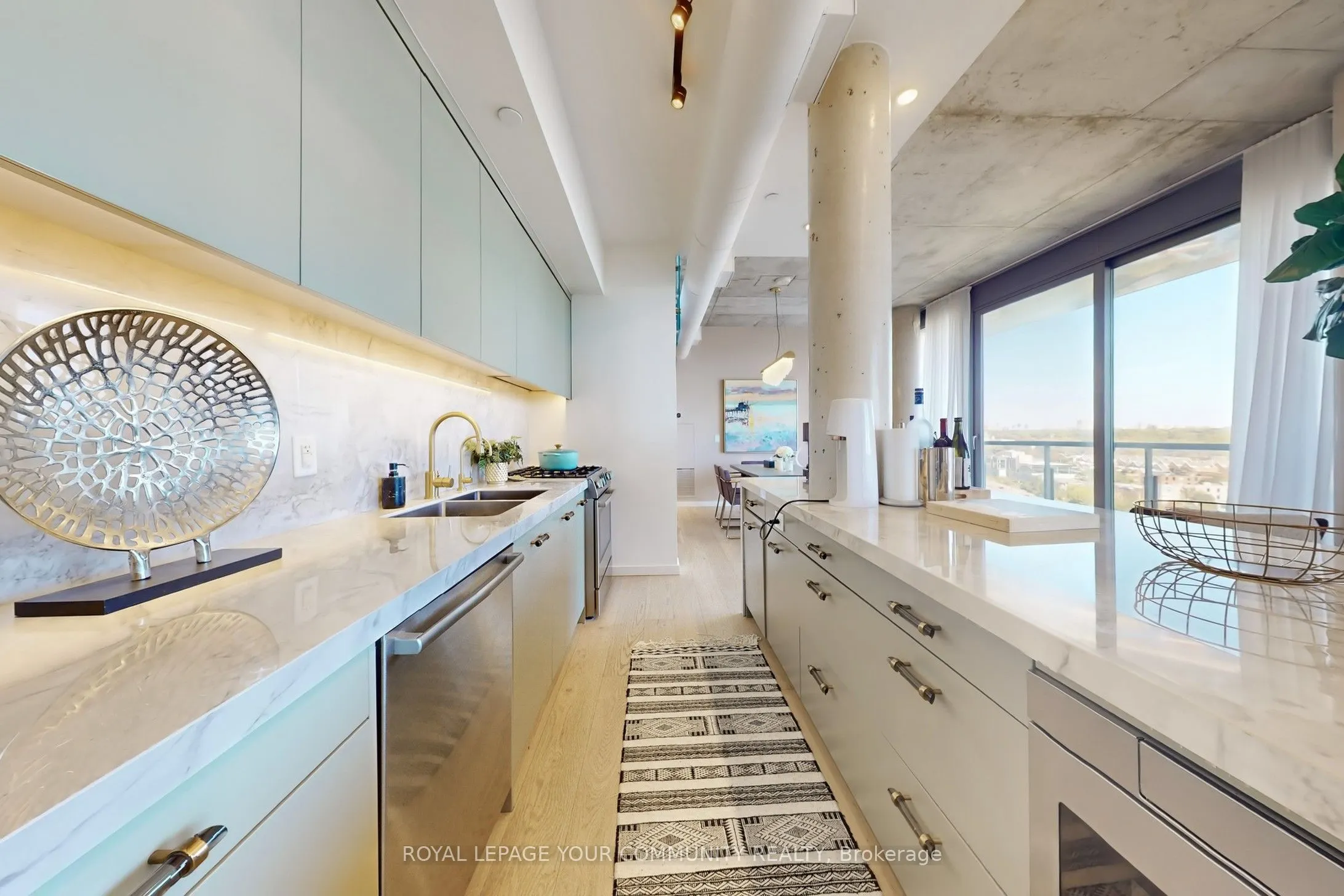 32 Trolley Crescent, #PH10