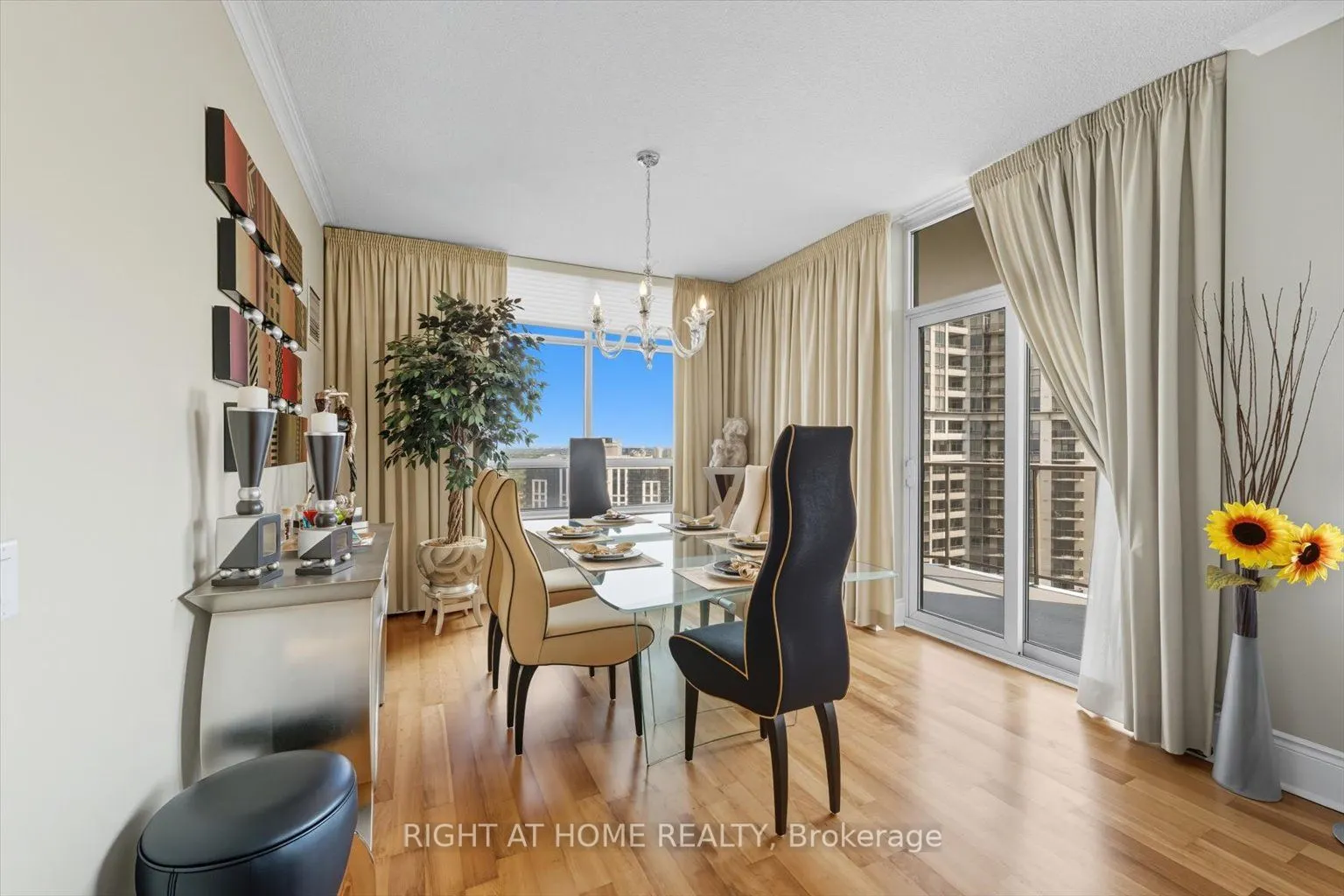 78 Harrison Garden Boulevard, #2302