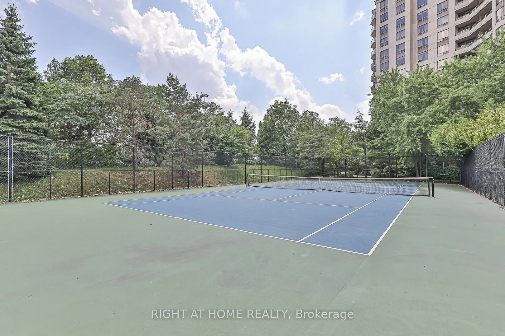 78 Harrison Garden Boulevard, #2302