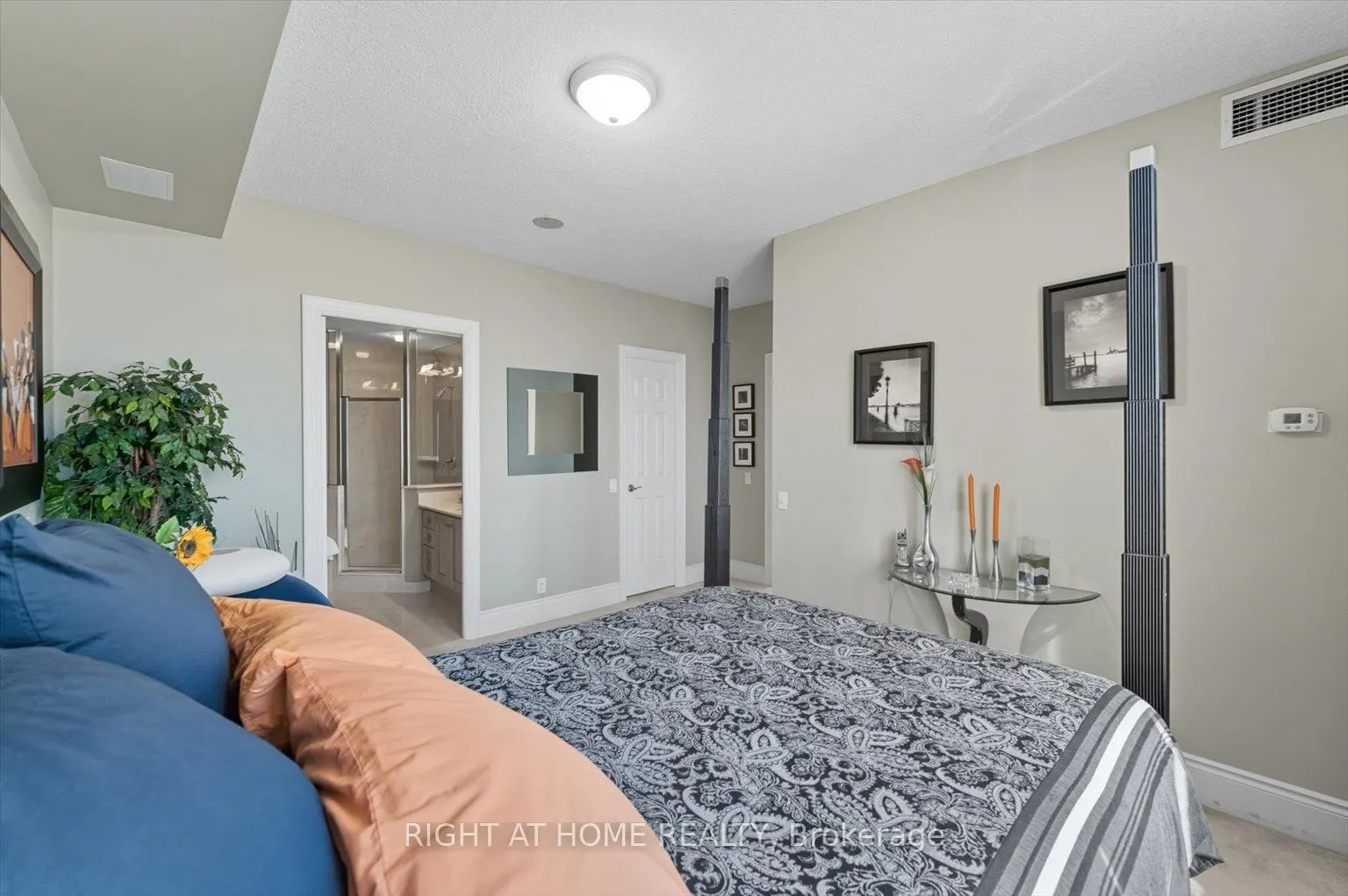 78 Harrison Garden Boulevard, #2302