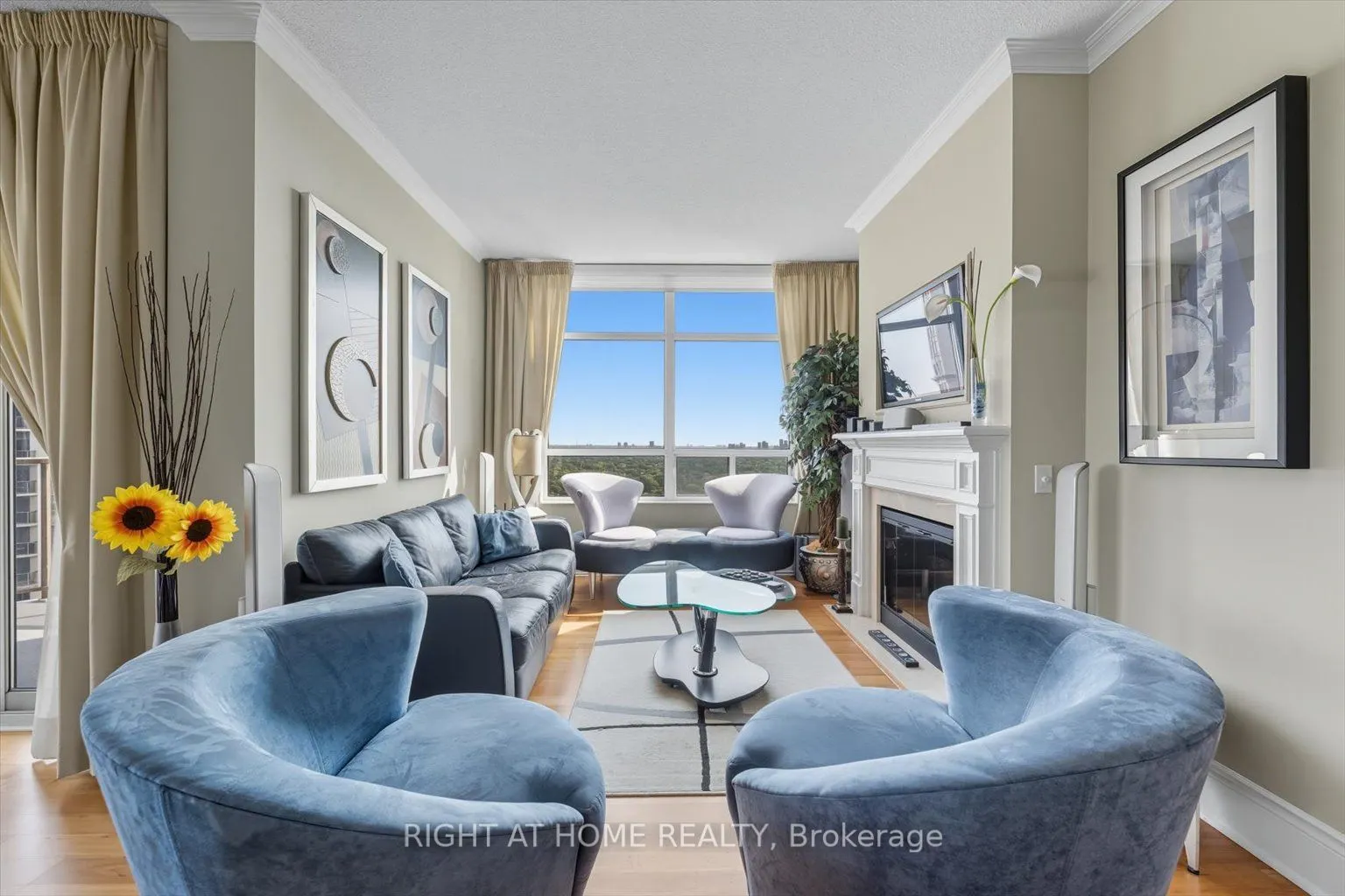 78 Harrison Garden Boulevard, #2302