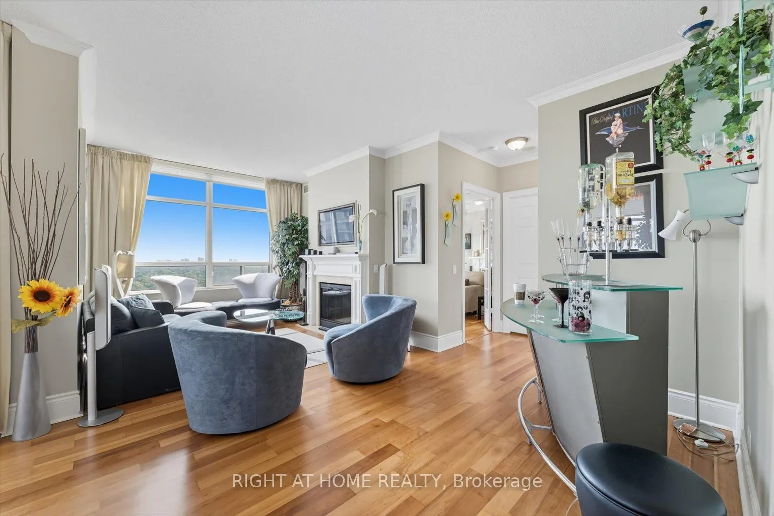 78 Harrison Garden Boulevard, #2302