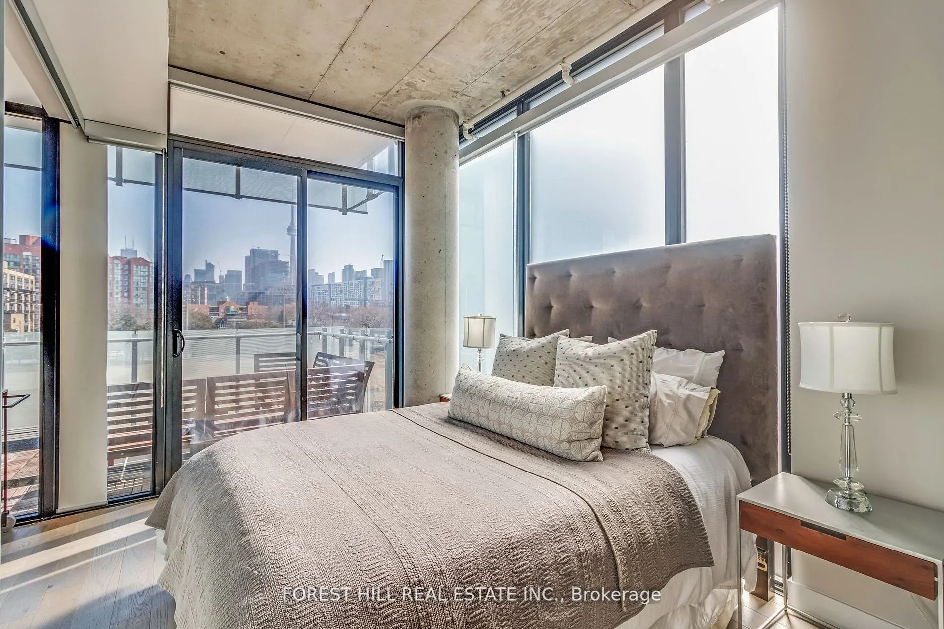 25 Stafford Street, #403