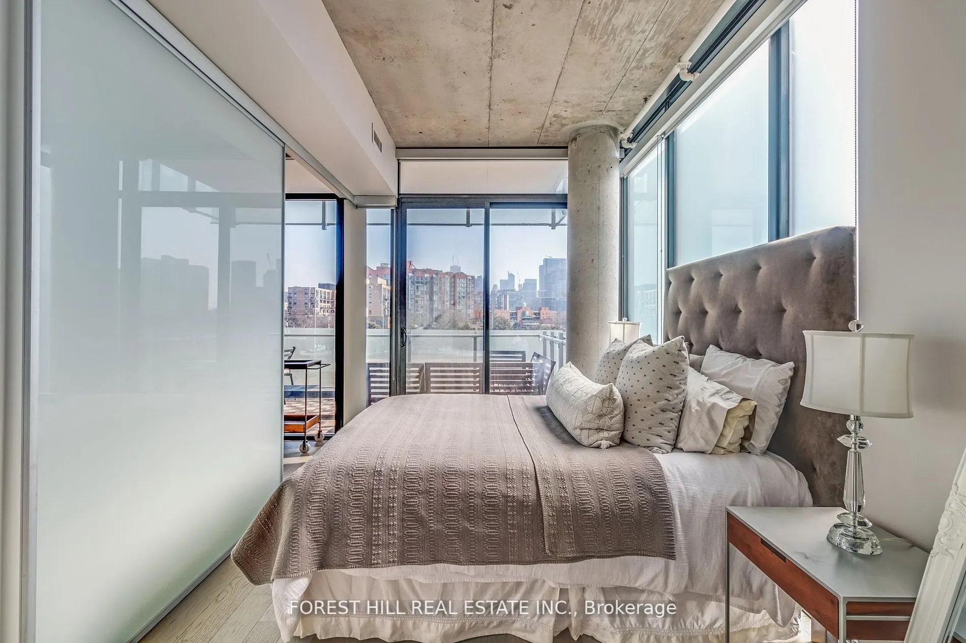 25 Stafford Street, #403