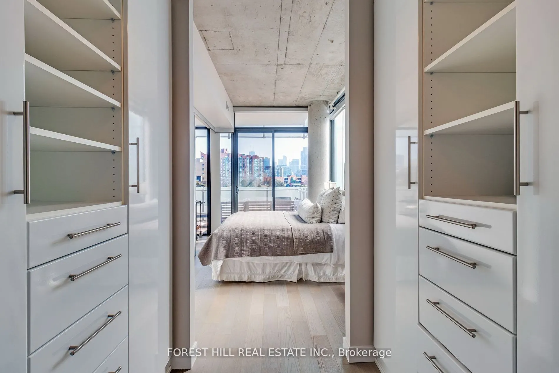 25 Stafford Street, #403