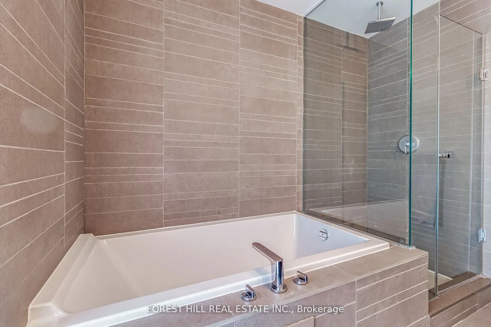 25 Stafford Street, #403