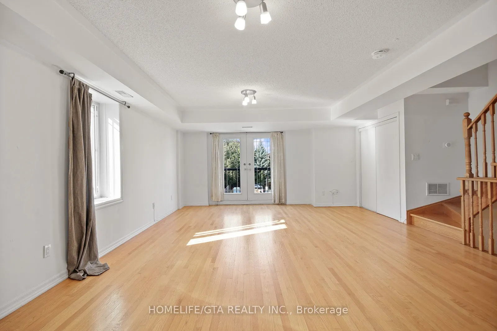 118 Finch Avenue W, #36