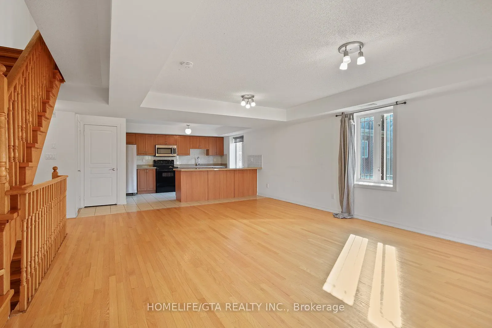 118 Finch Avenue W, #36