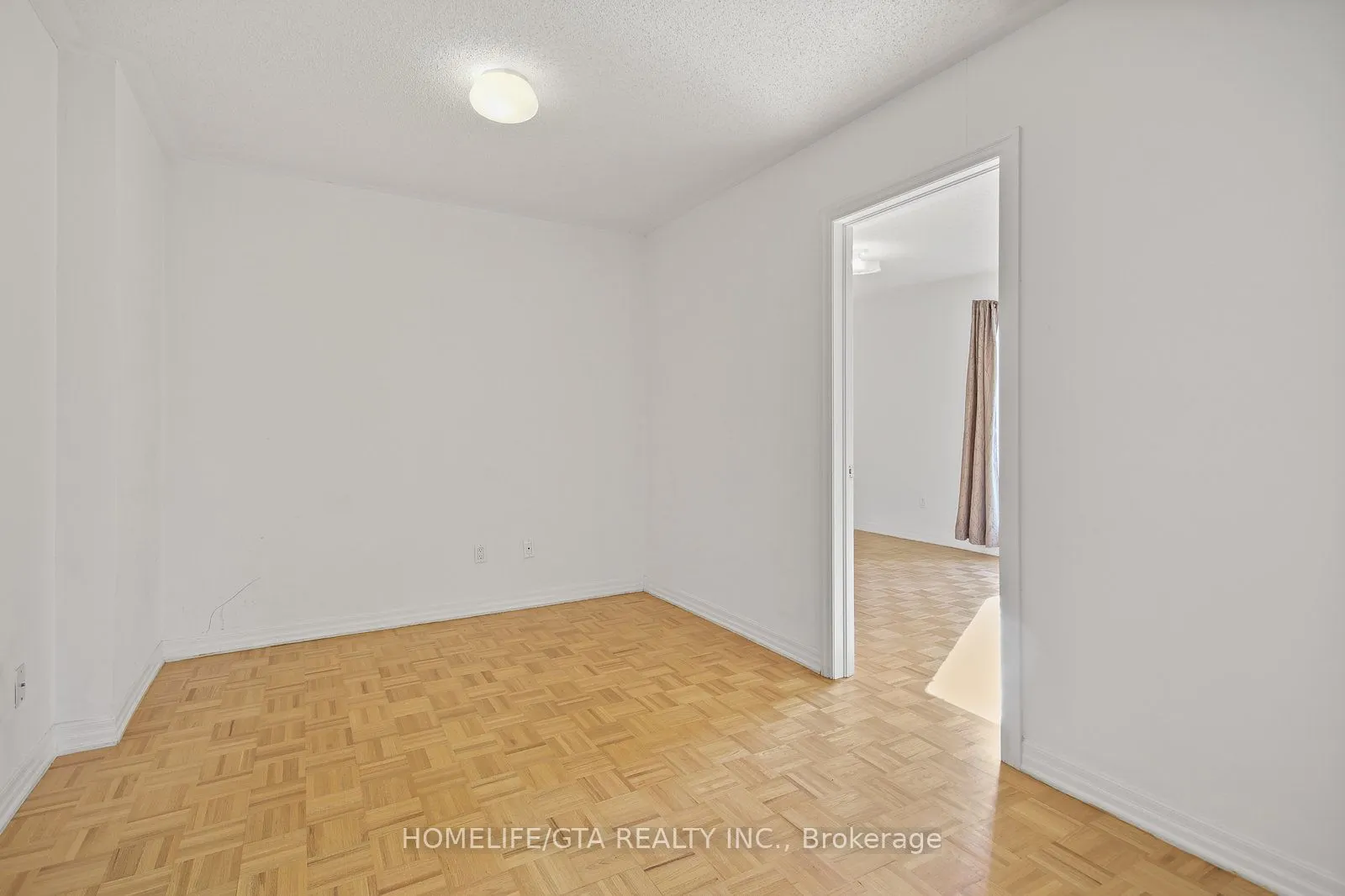 118 Finch Avenue W, #36