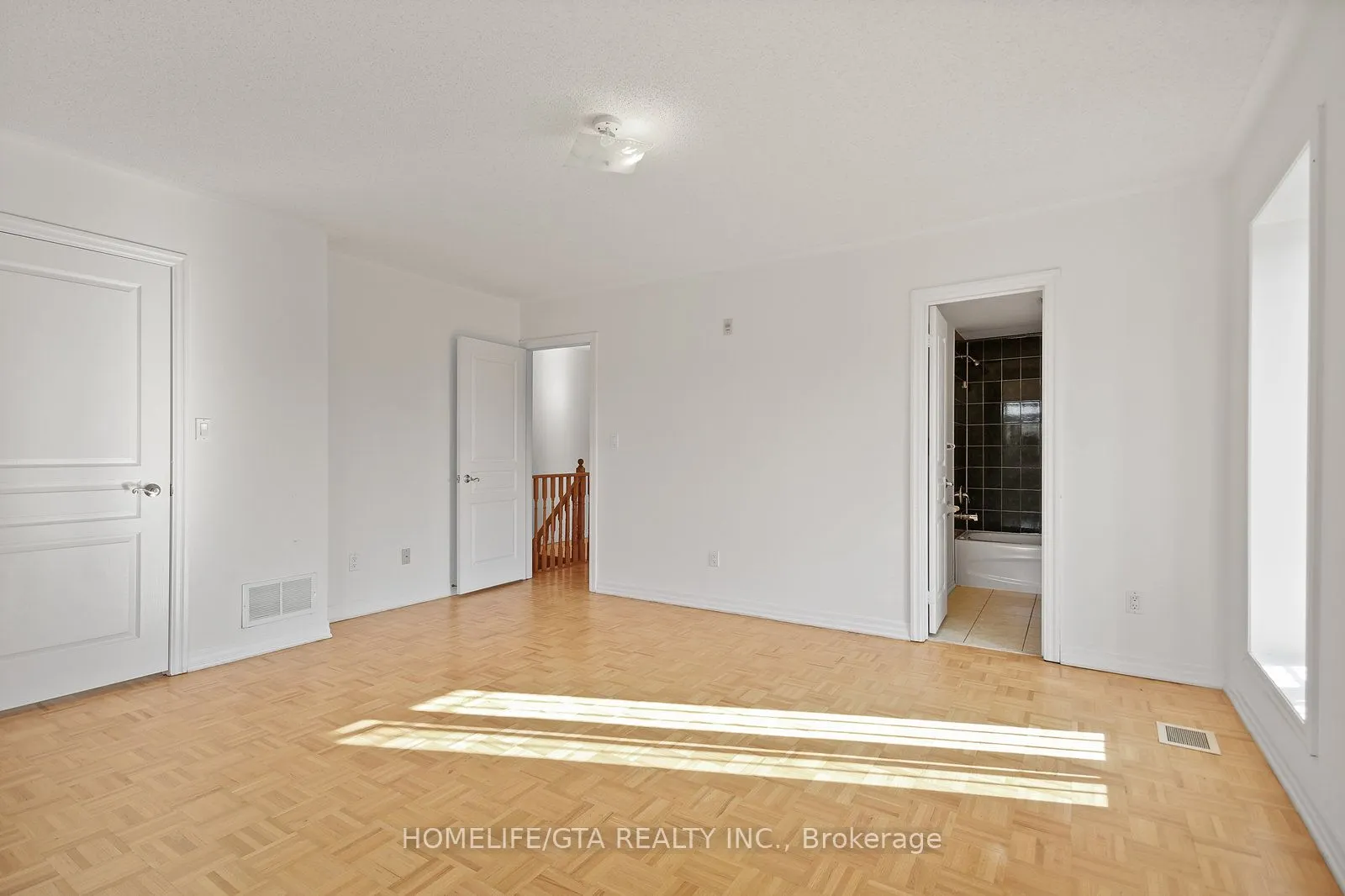 118 Finch Avenue W, #36