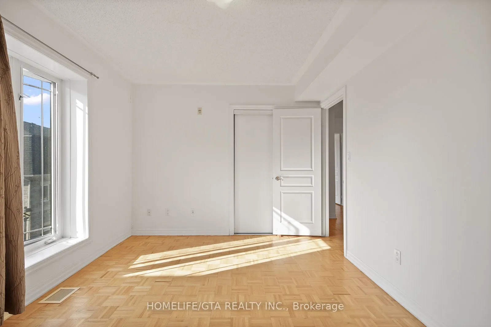 118 Finch Avenue W, #36