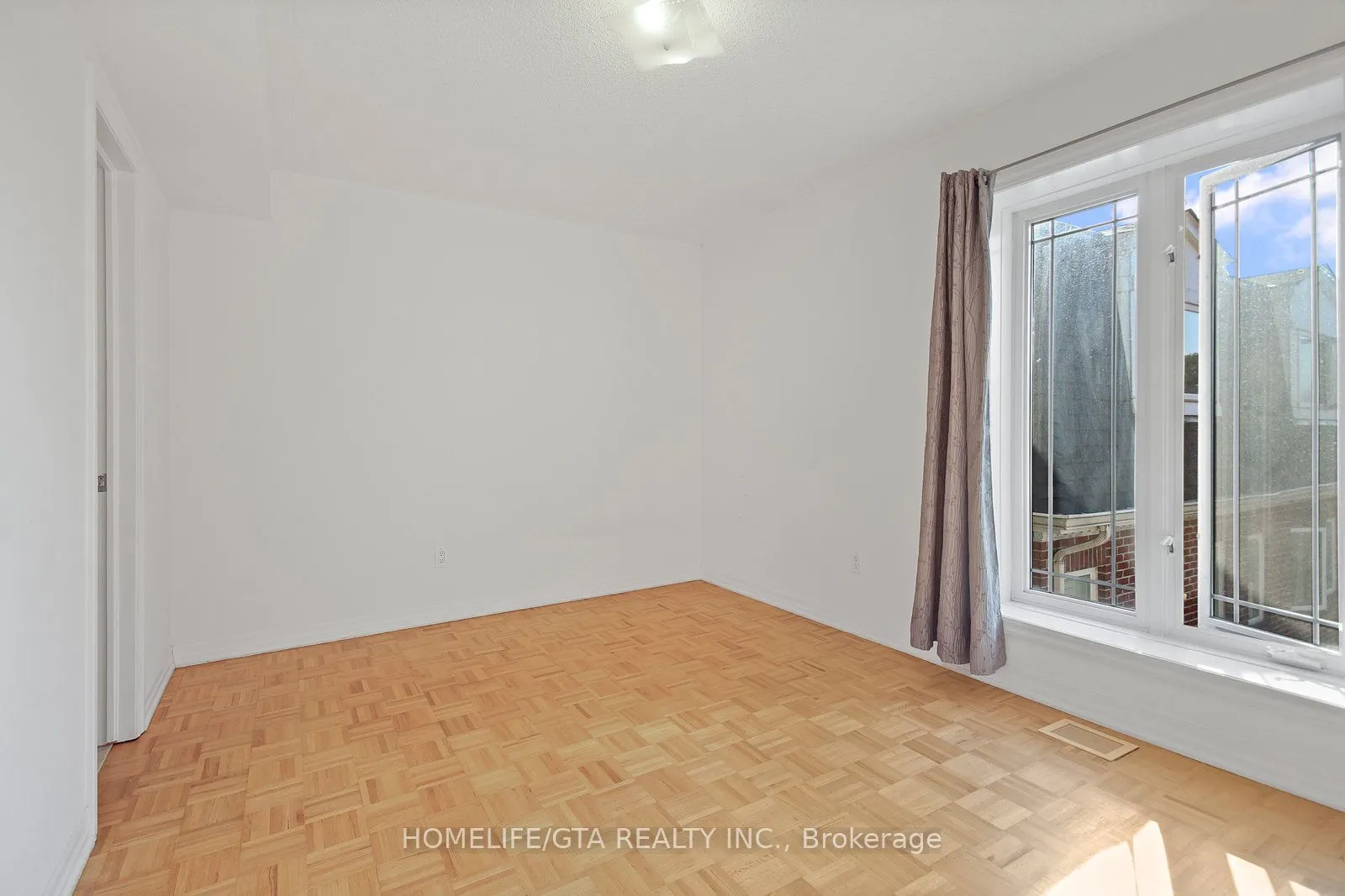 118 Finch Avenue W, #36