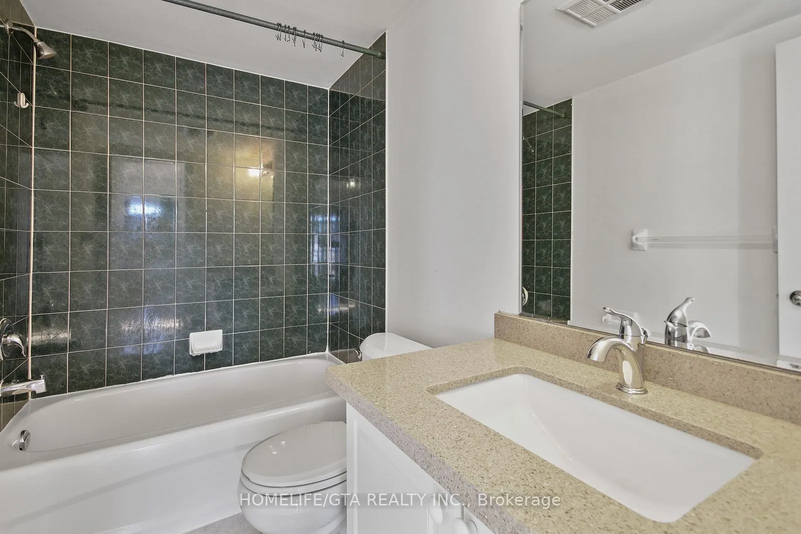 118 Finch Avenue W, #36