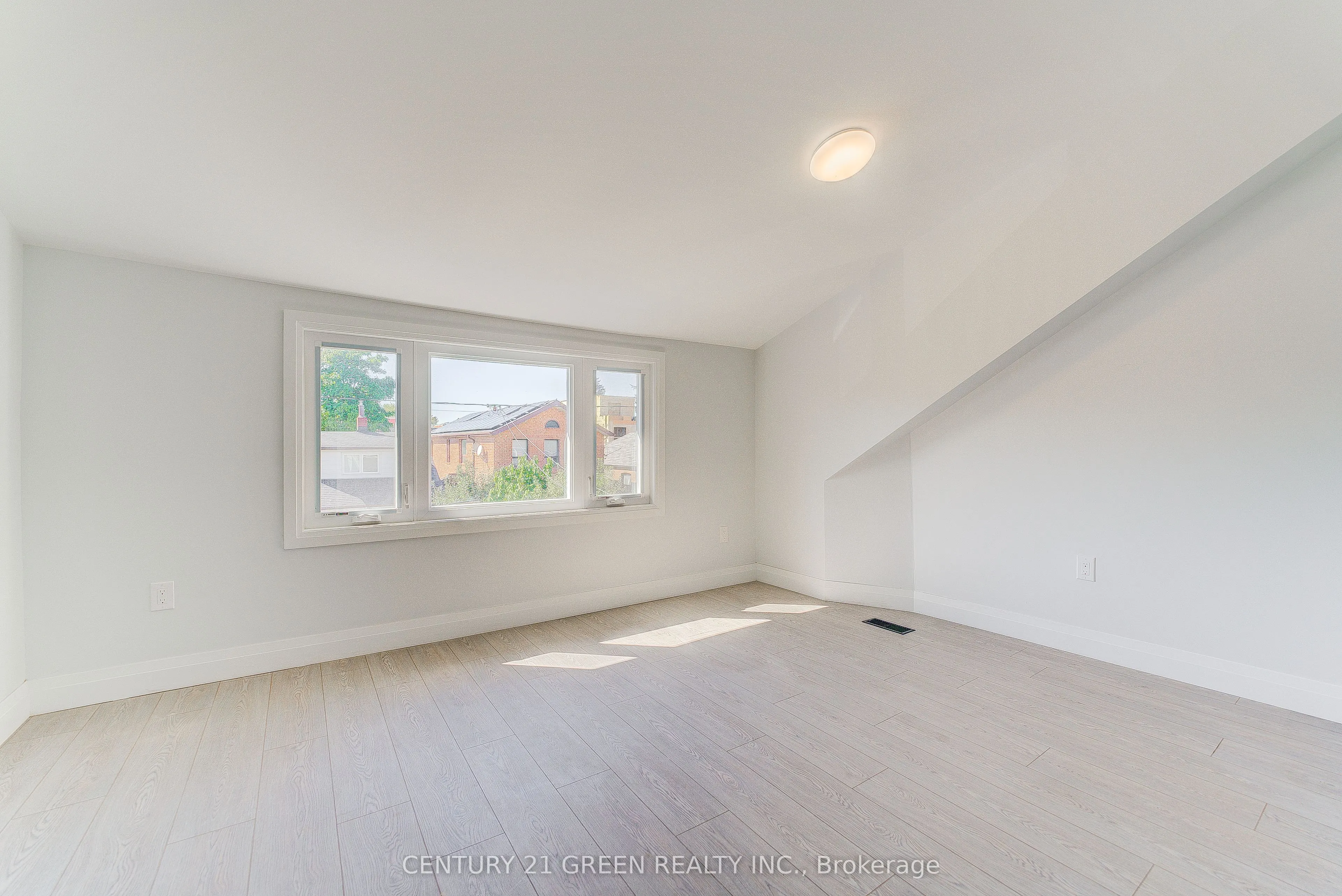 259 Robina Avenue