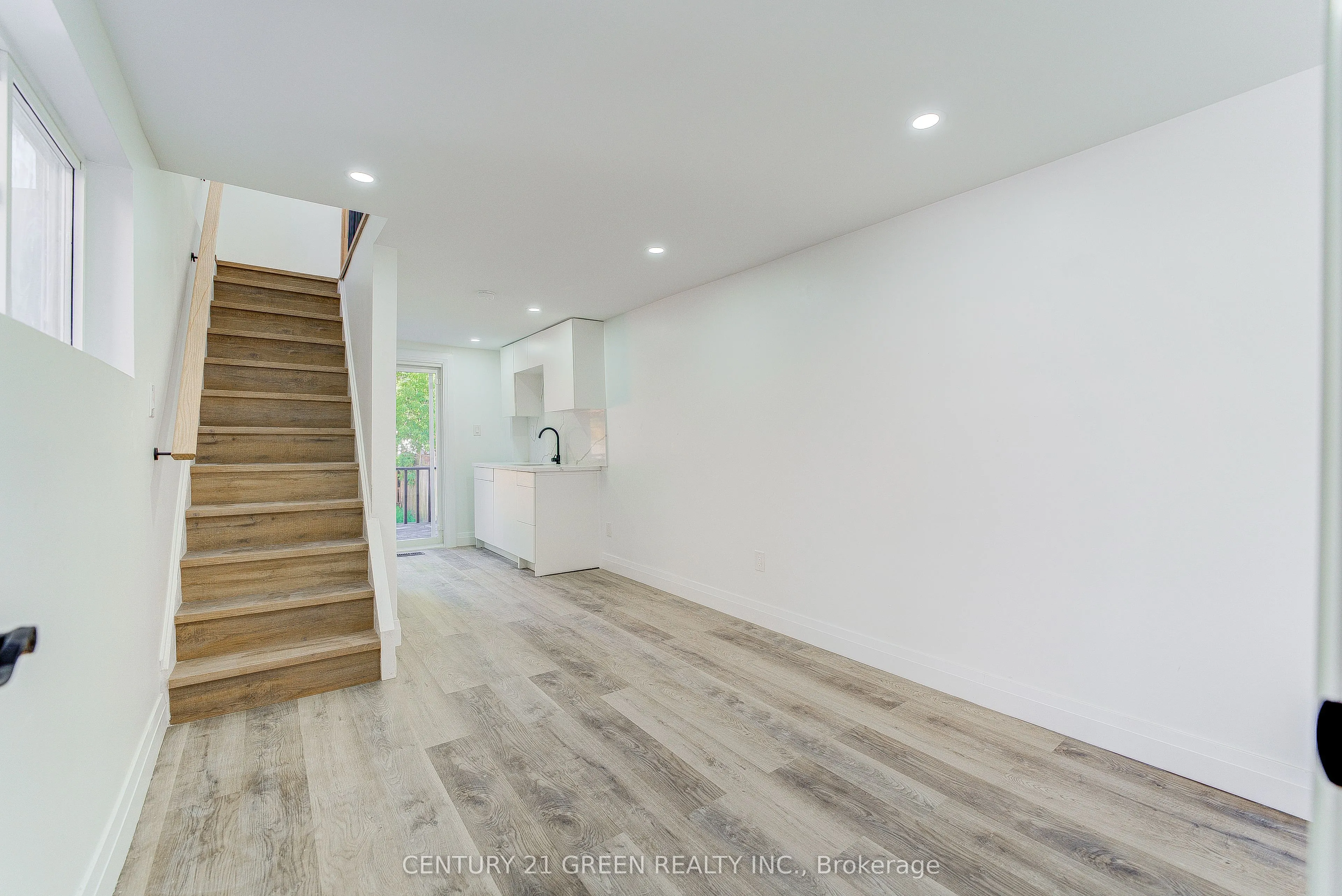 259 Robina Avenue