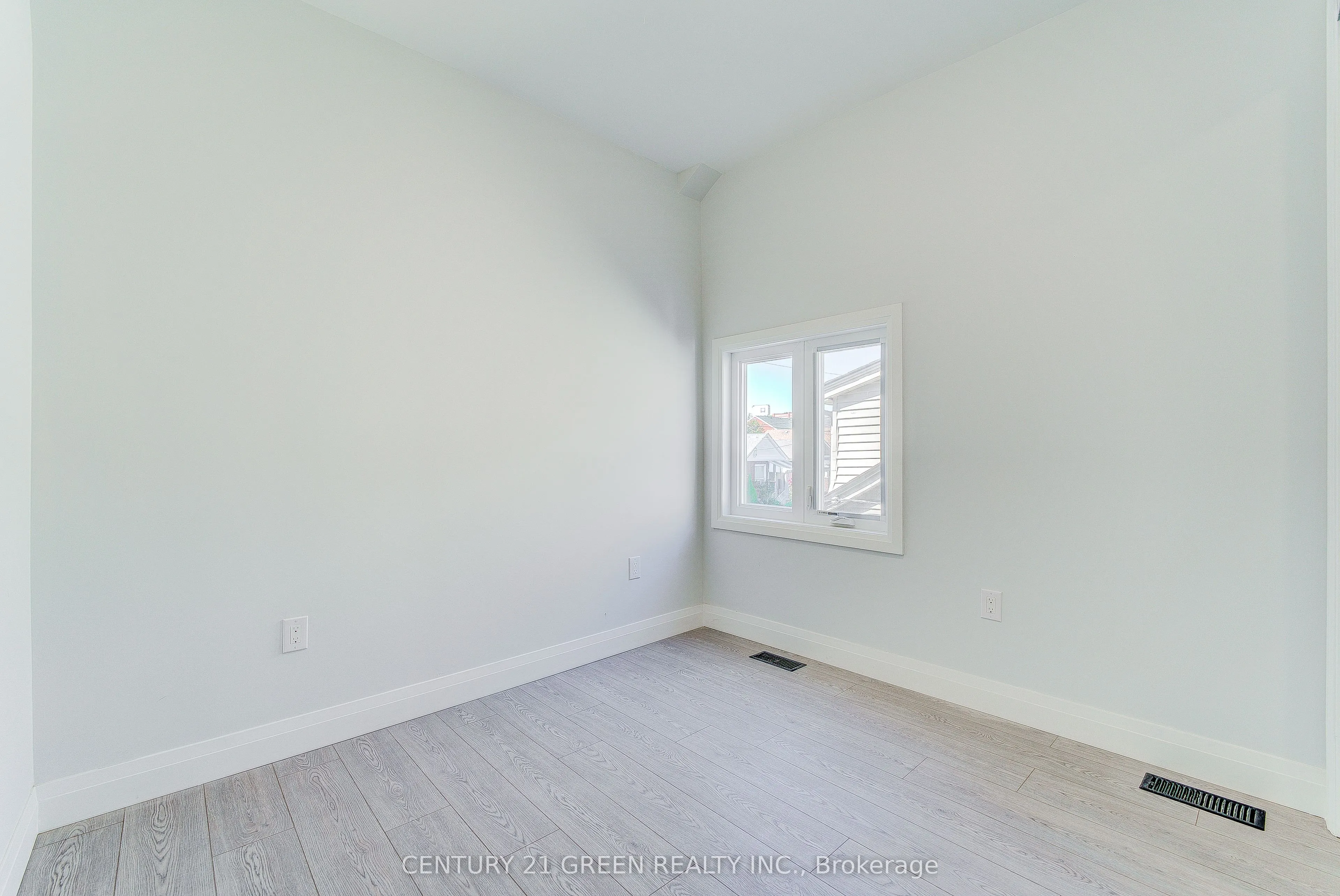 259 Robina Avenue