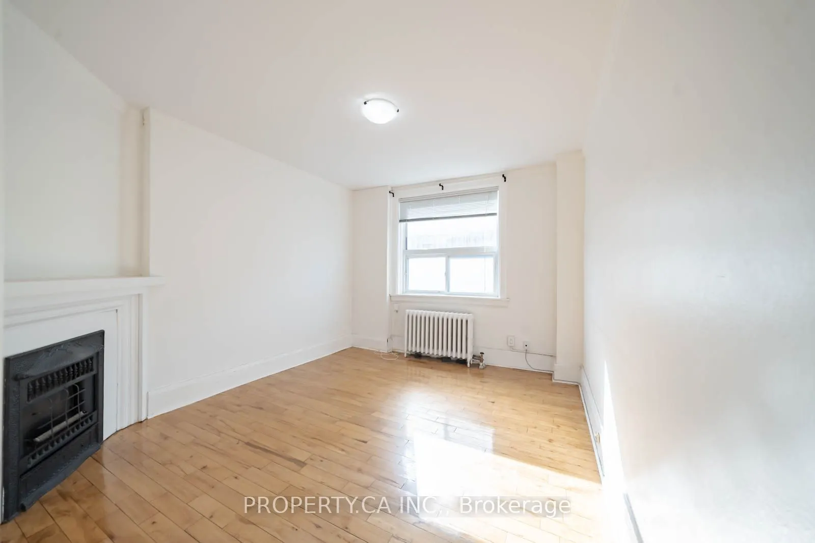 781 St Clair Avenue W, #5