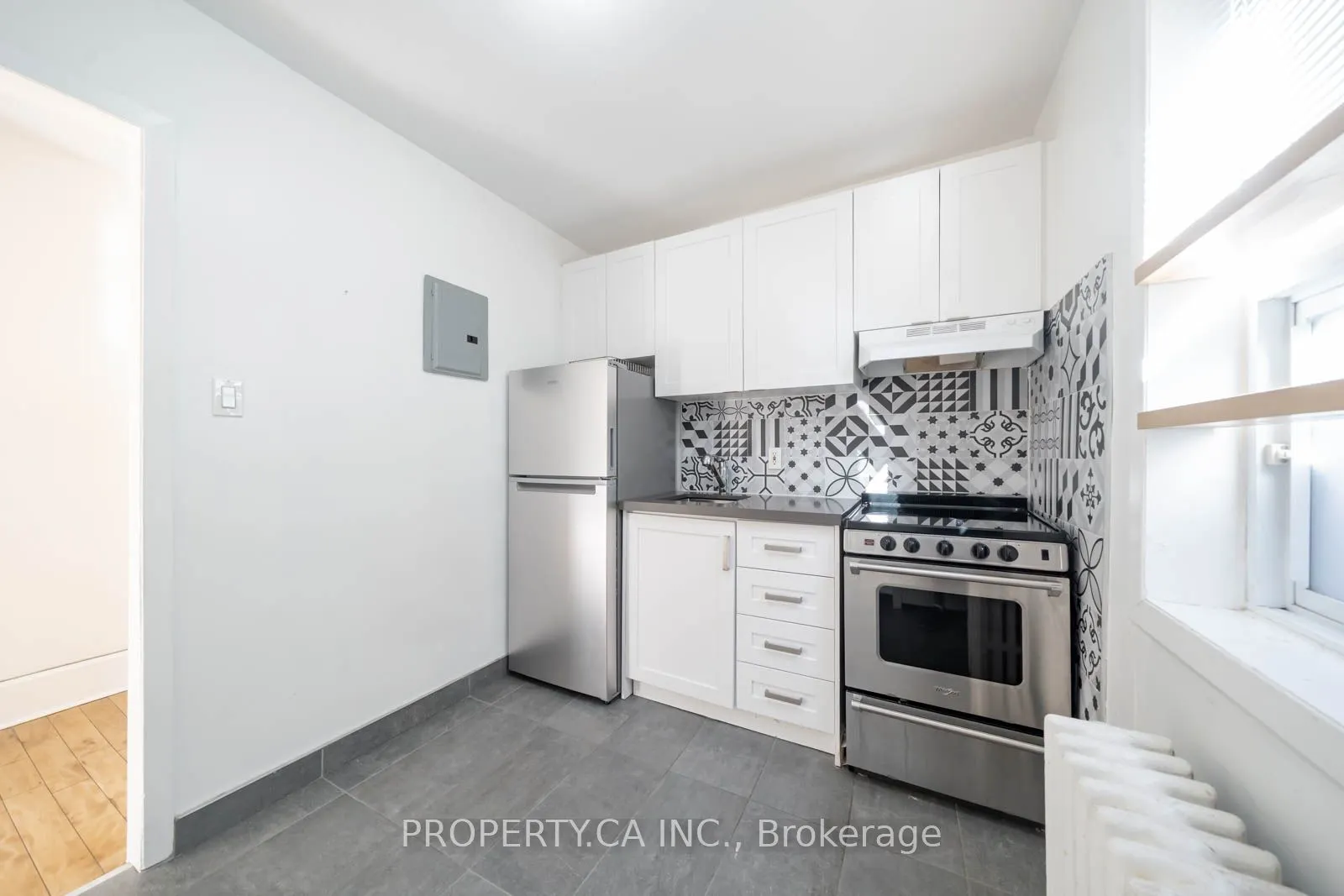 781 St Clair Avenue W, #5