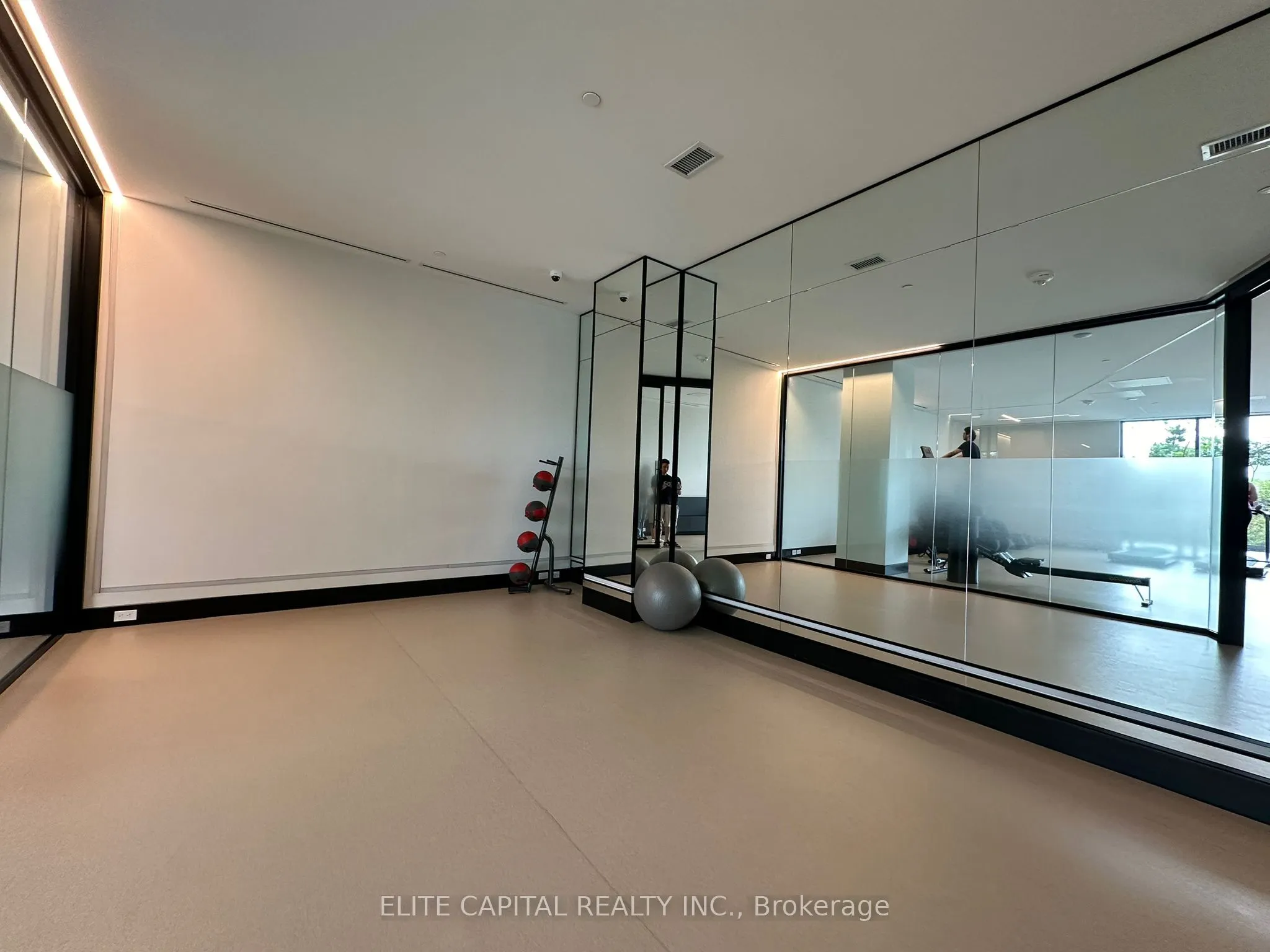 30 Tretti Way, #723