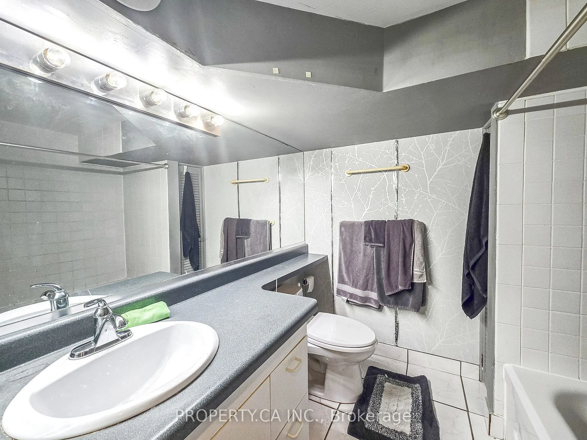 16 Monteith Street