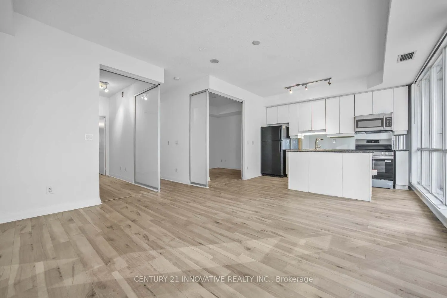 220 Victoria Street, #1505