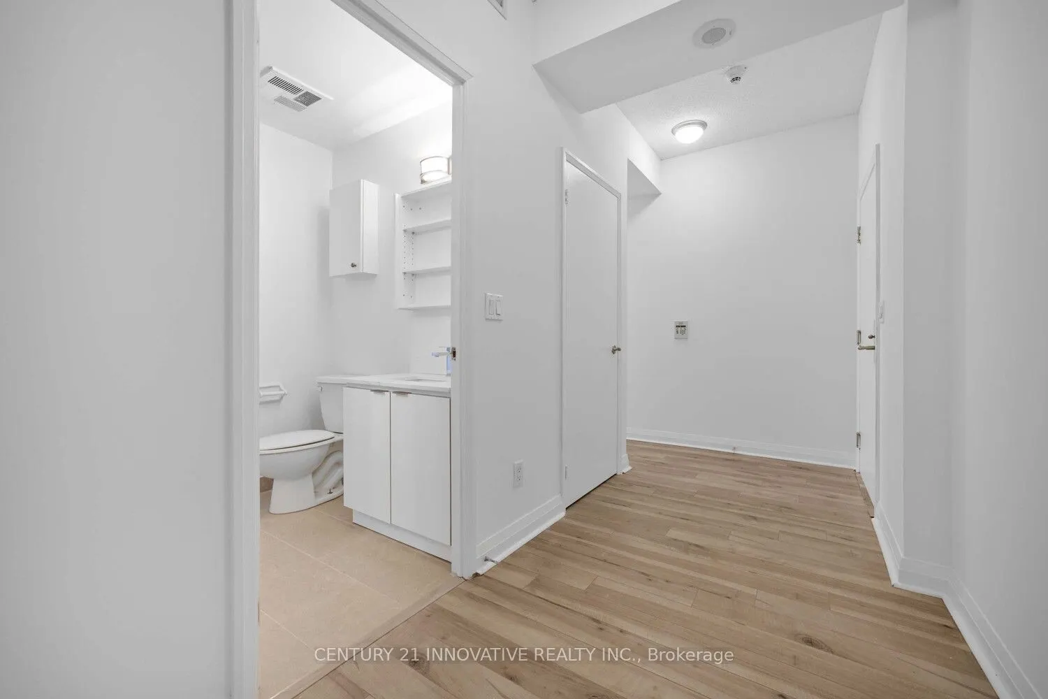 220 Victoria Street, #1505