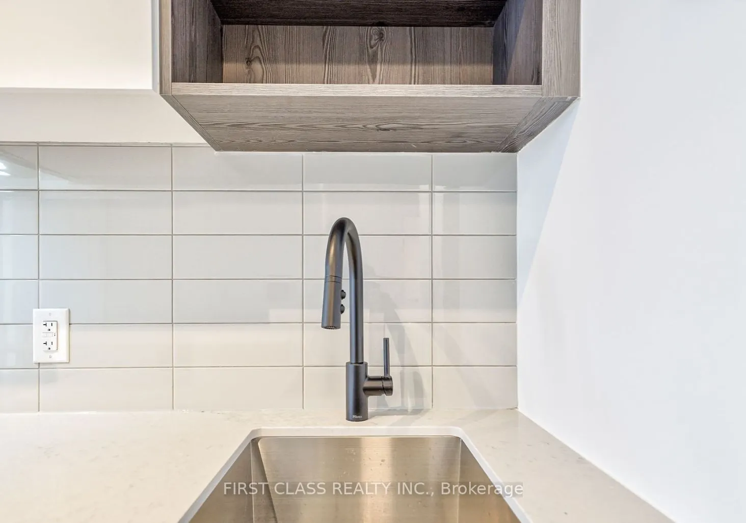 5 Defries Street, #1005