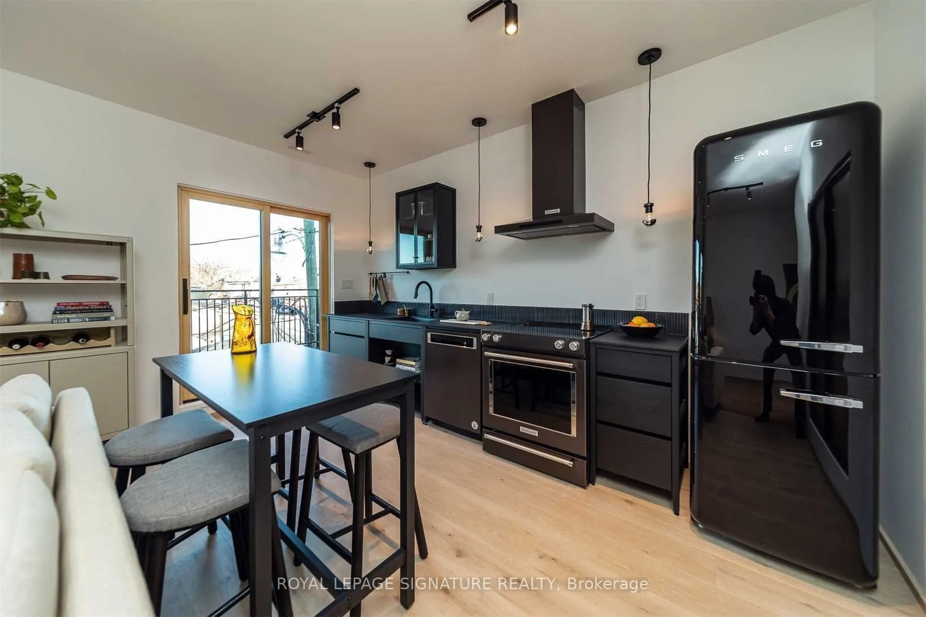36 Geary Avenue, #5