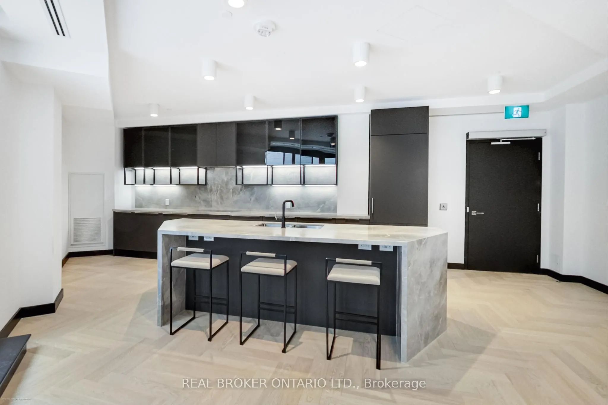 200 Sudbury Street, #1203