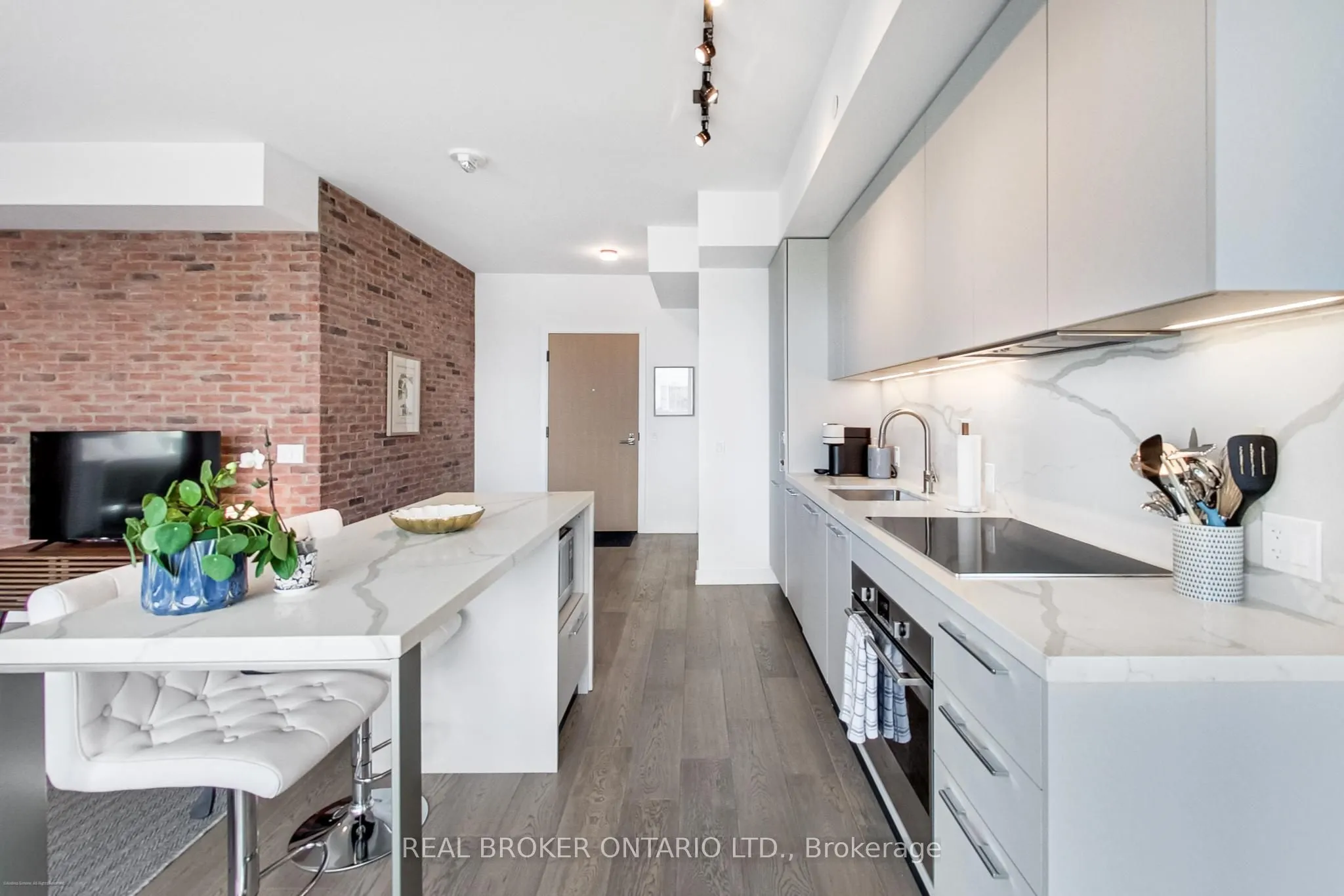 200 Sudbury Street, #1203