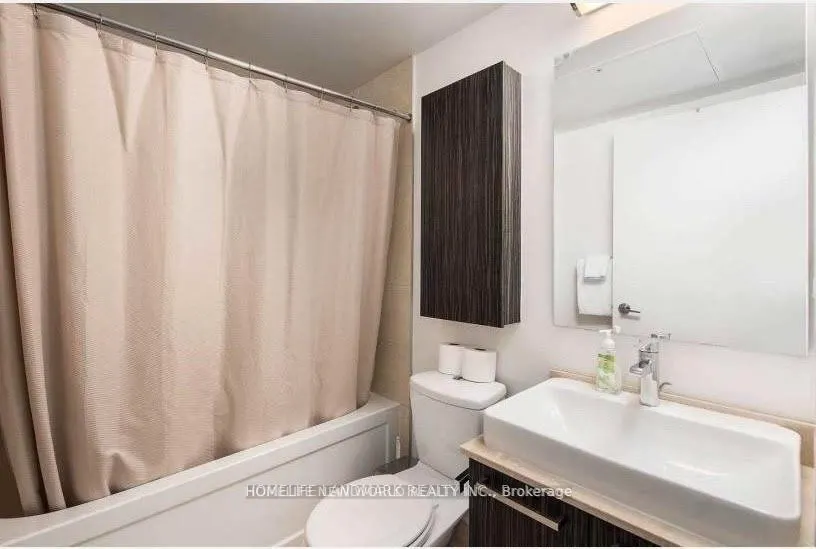 12 York Street, #1411