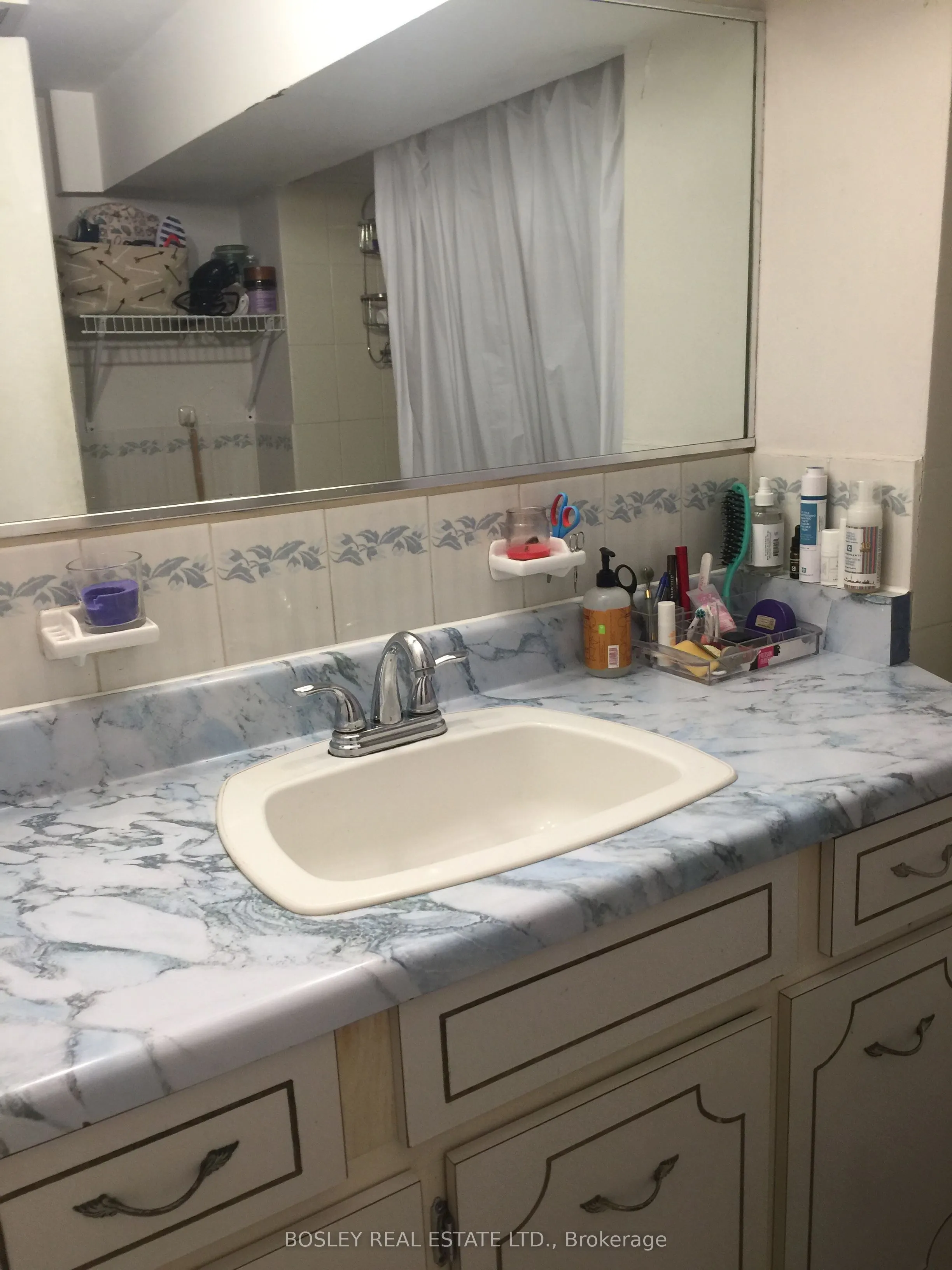 449 Euclid Avenue, #Lower