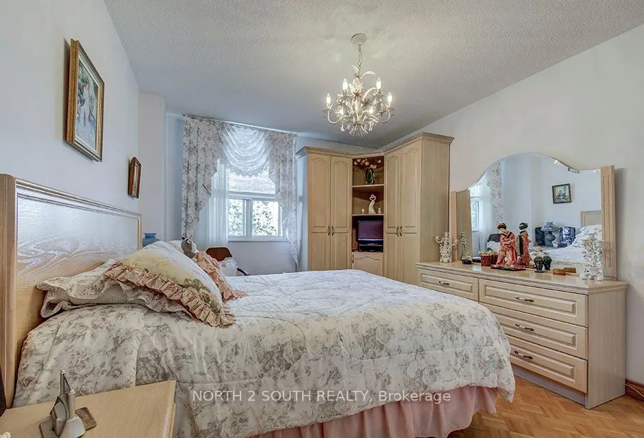 175 Hilda Avenue, #511