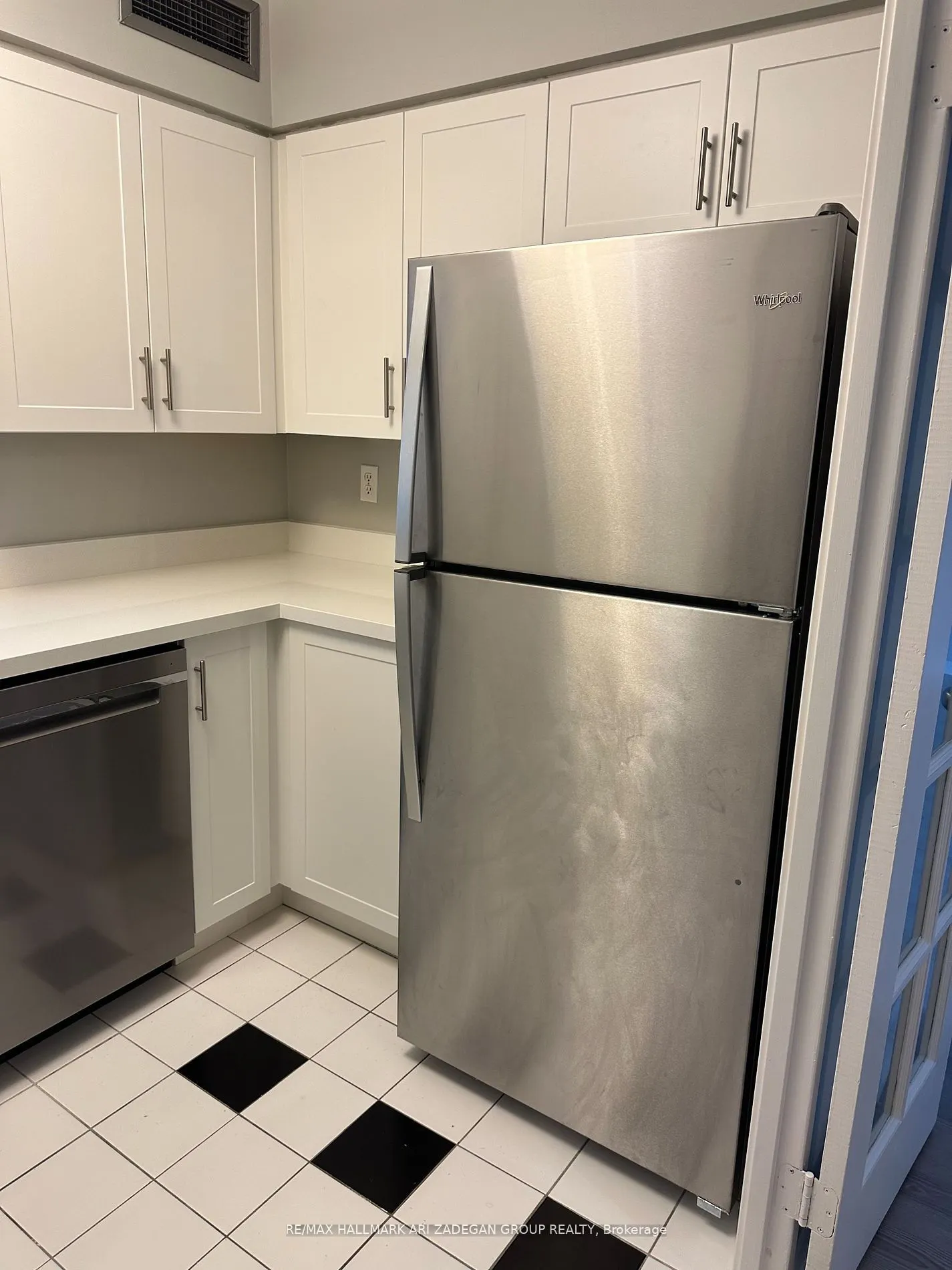 21 Overlea Boulevard, #312