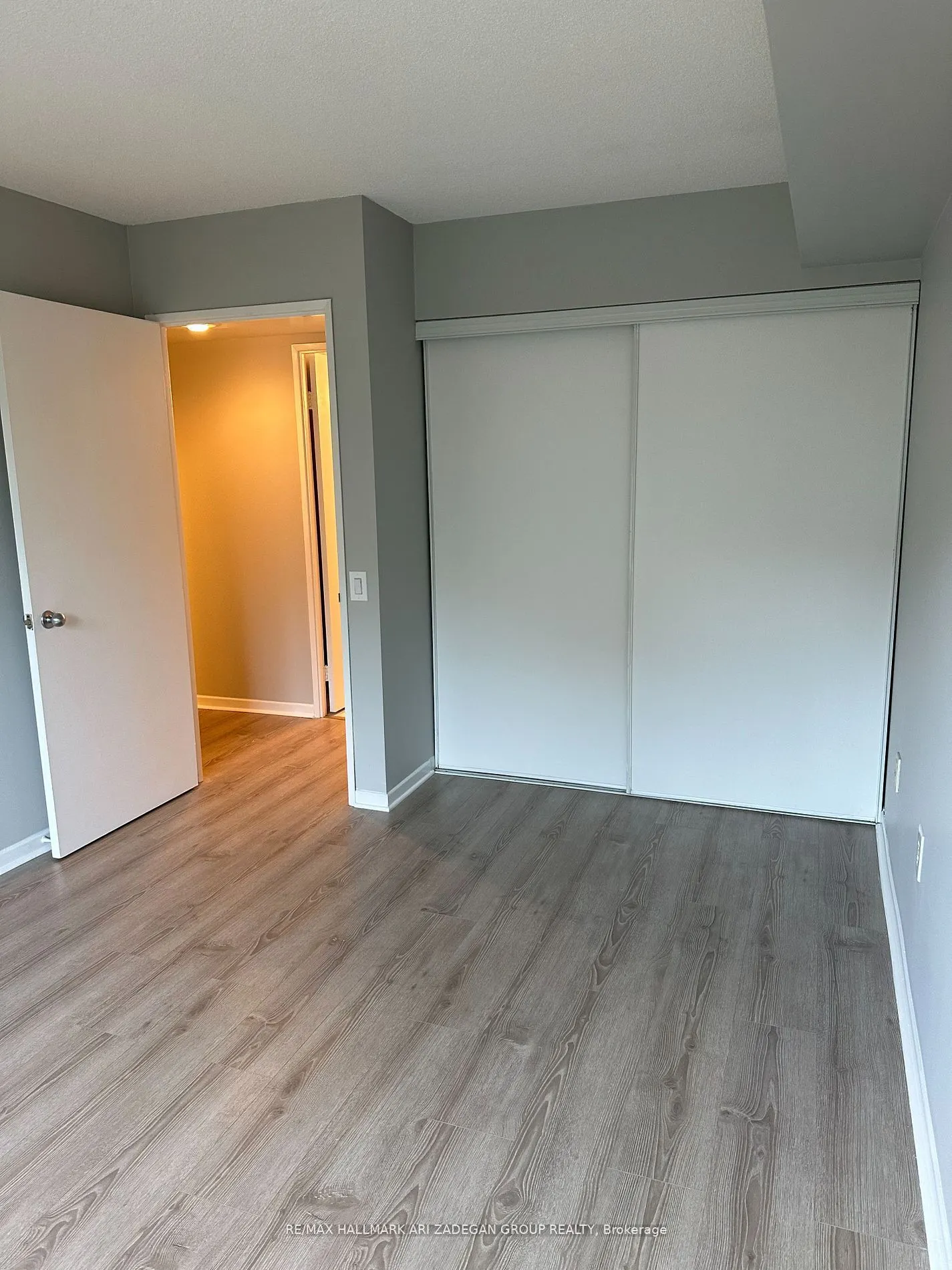 21 Overlea Boulevard, #312