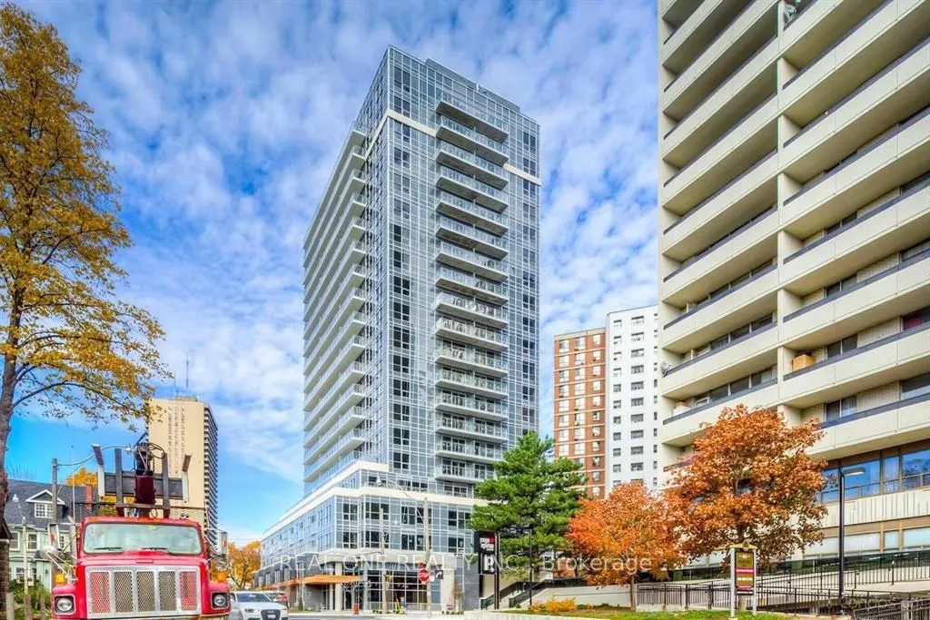 58 Orchard View Boulevard, #1004