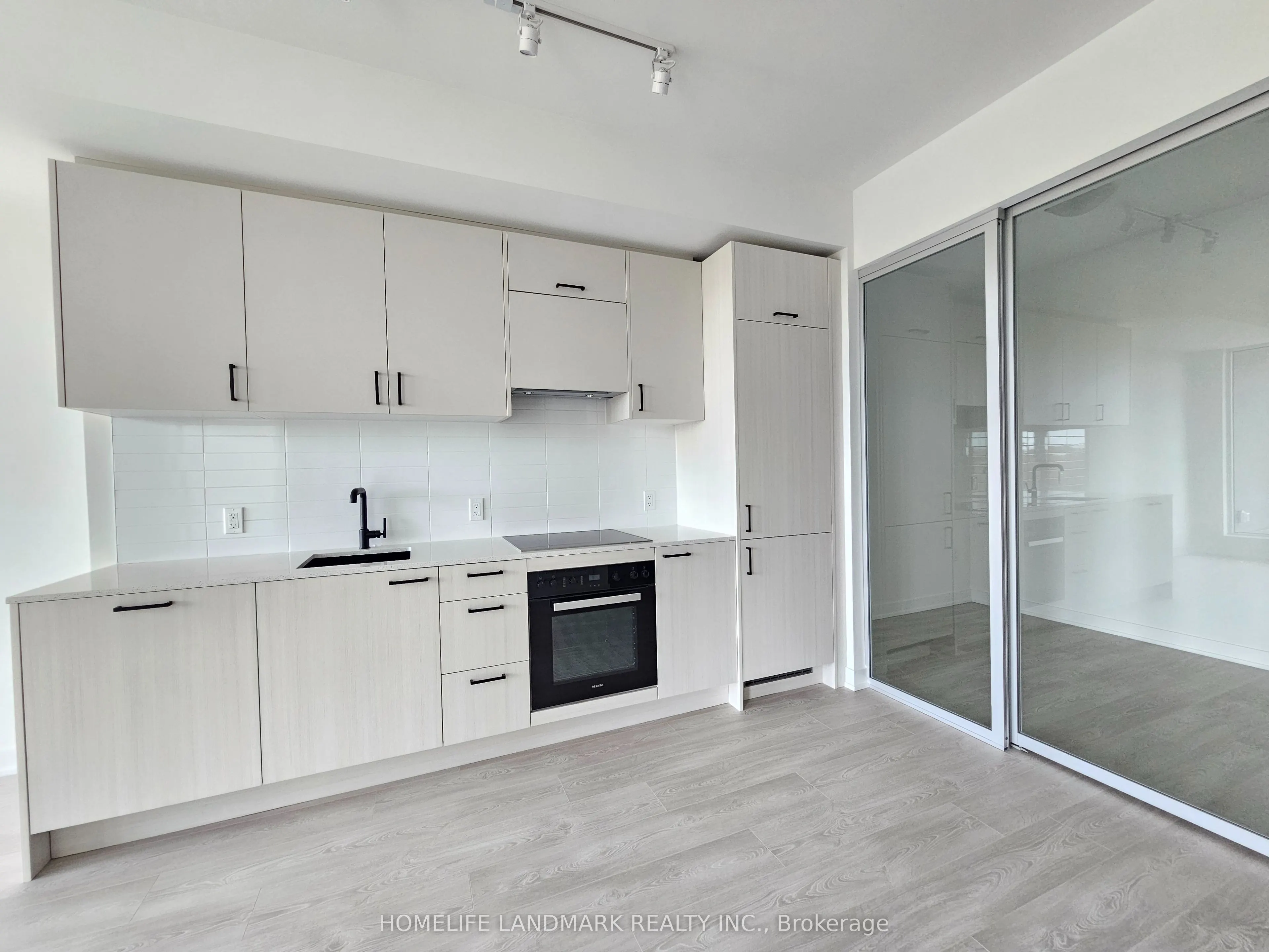 1 Kyle Lowry Road, #508