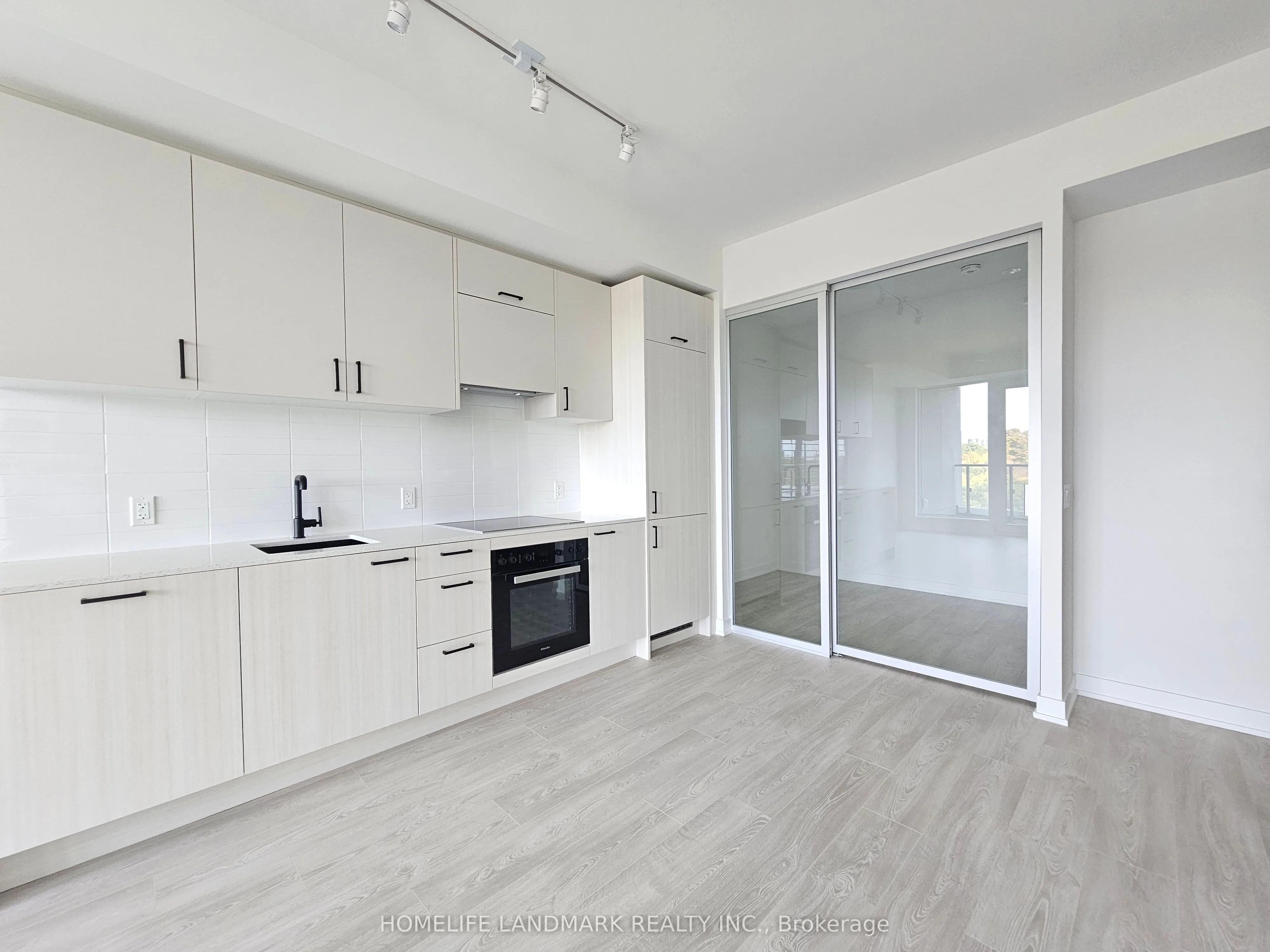 1 Kyle Lowry Road, #508