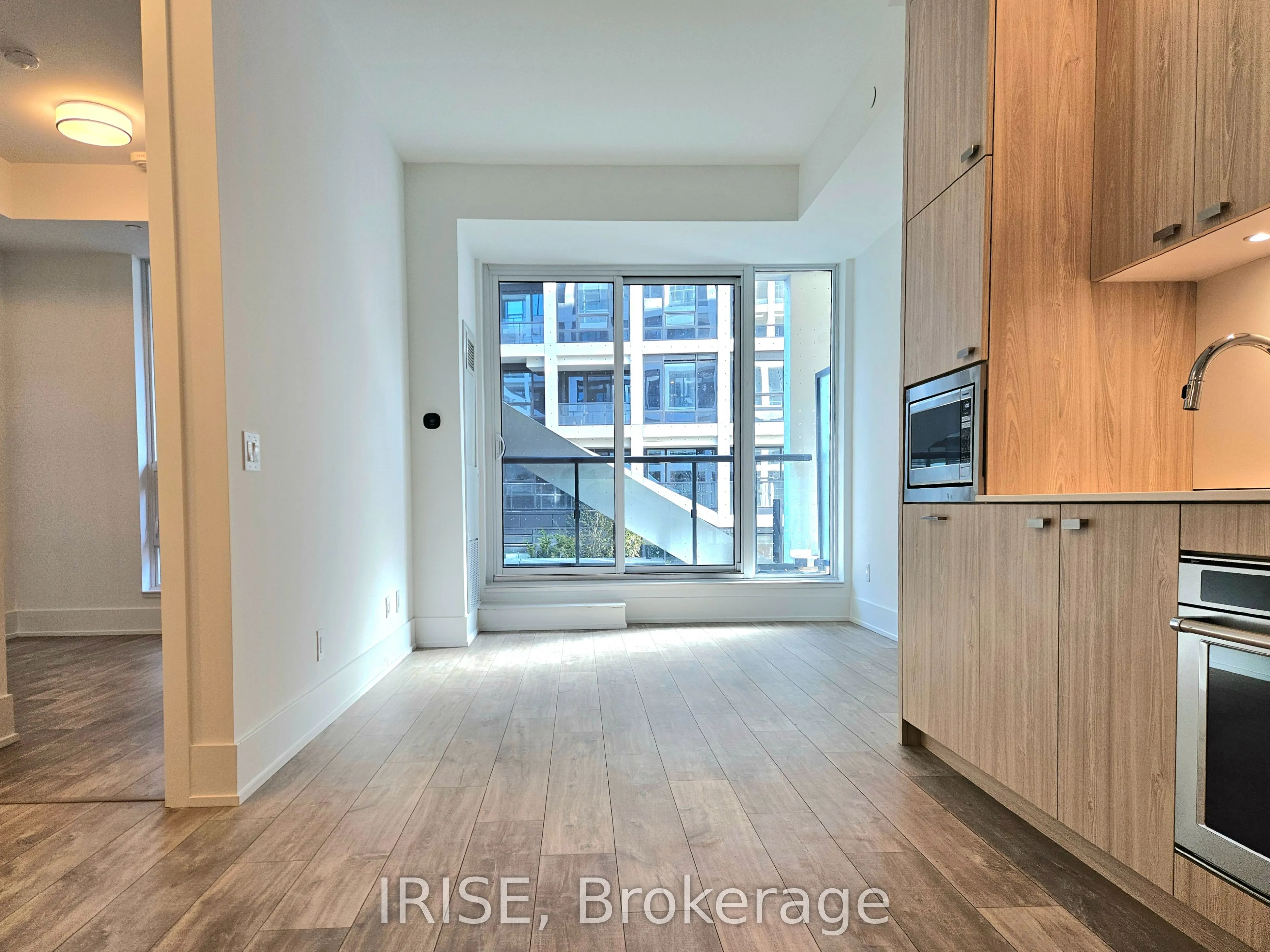 115 Denison Avenue, #419