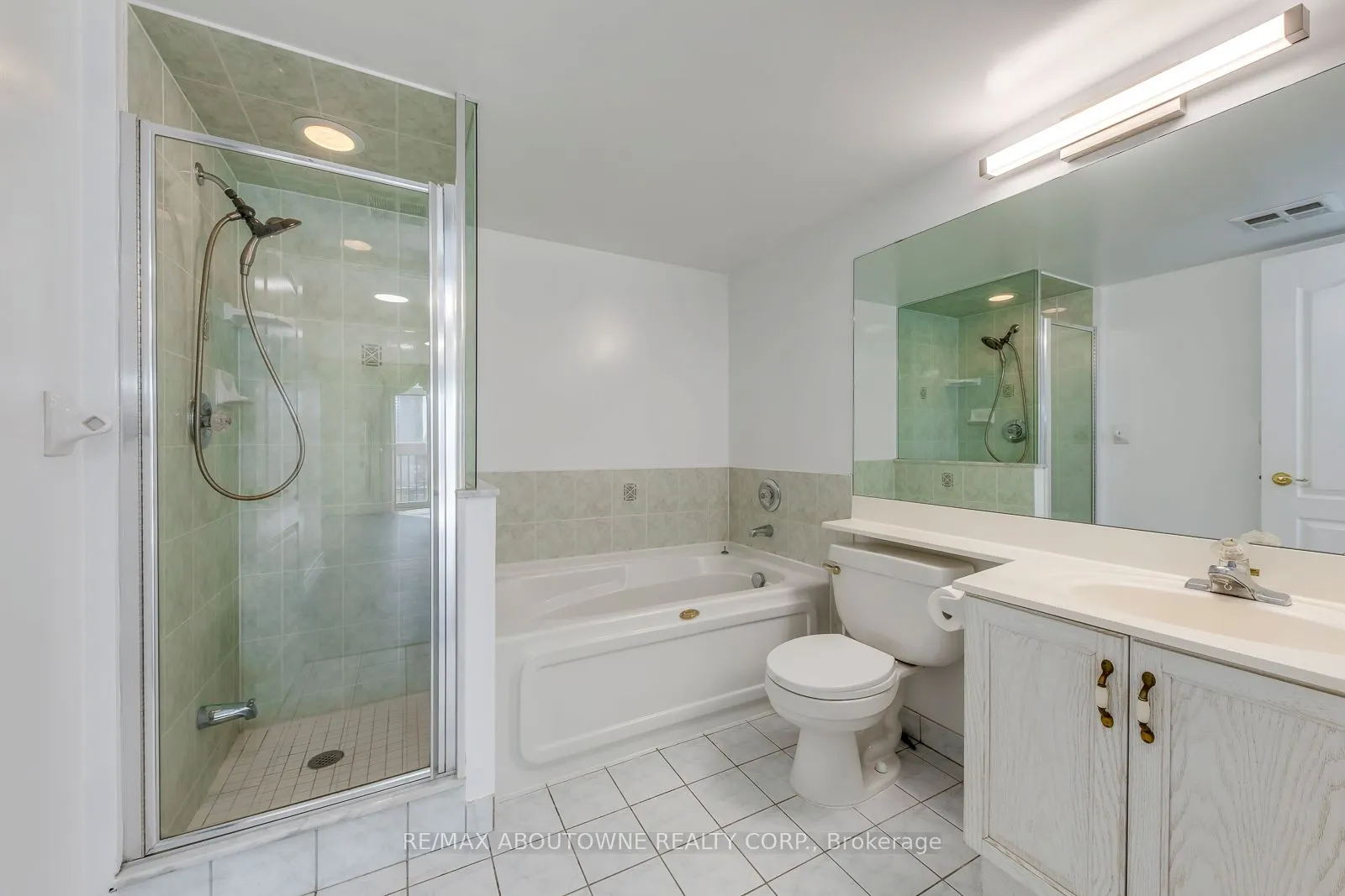 5418 Yonge Street, #1805