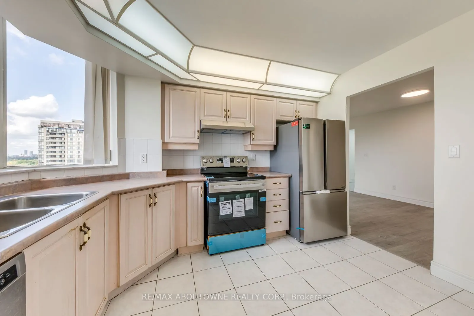 5418 Yonge Street, #1805