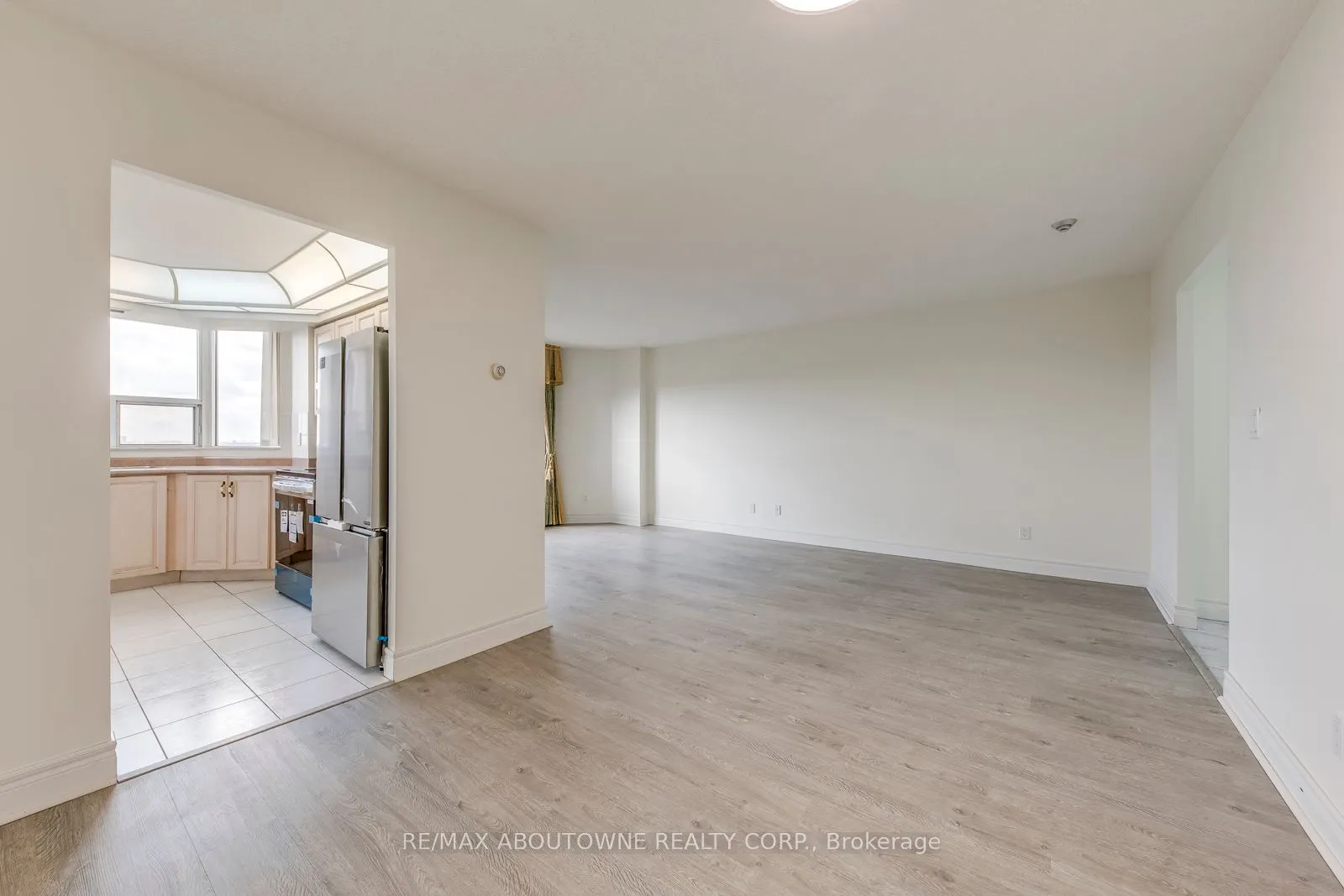 5418 Yonge Street, #1805