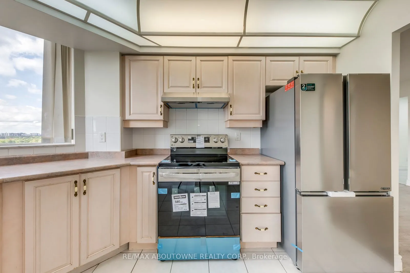 5418 Yonge Street, #1805