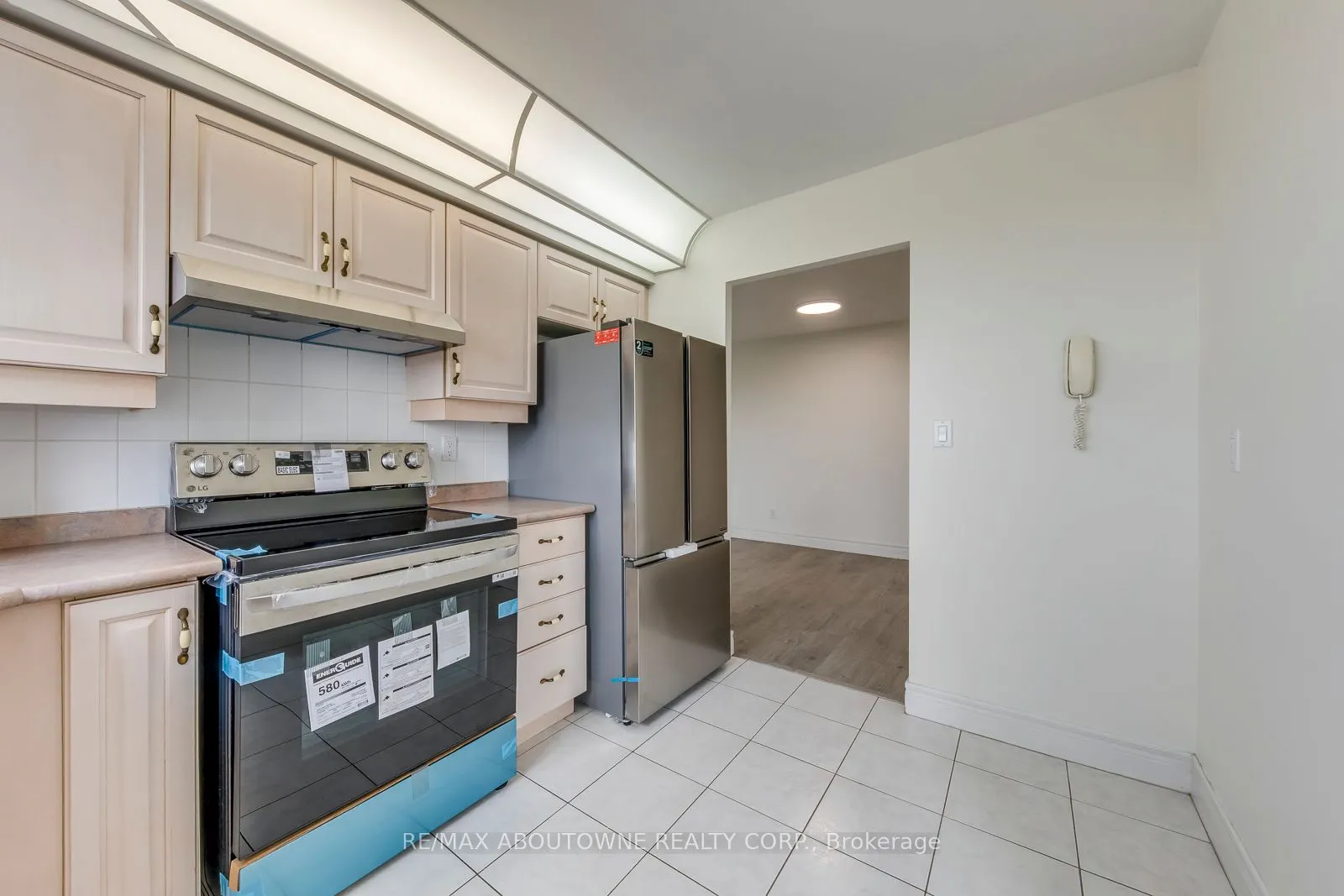 5418 Yonge Street, #1805